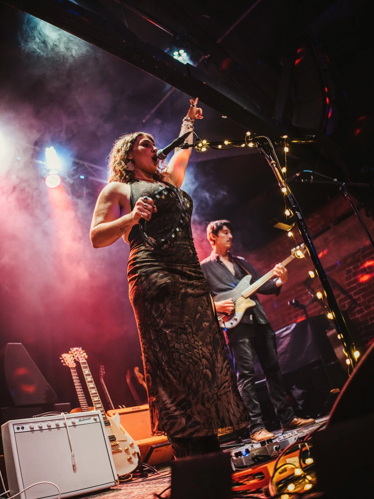 Join us this Saturday afternoon for @_rydoh&rsquo;s special book release @mollusksantabarbara alongside our friend @evanblix. All proceeds go toward the @nickwouldfdn. 

See you soon! 🎶