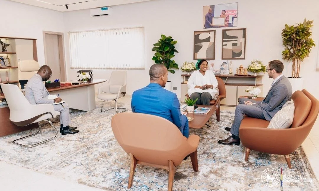 Virtus CFO Andrew Powch sitting and discussing with Governor Fifi Masuka Saini.jpeg