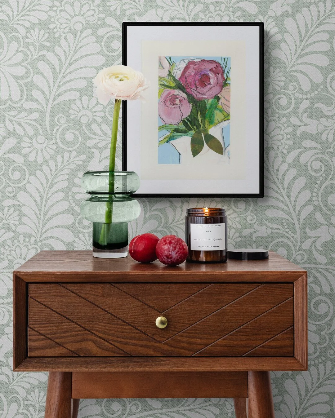 Day1-flower-in-a-vase-sitting-on-a-bedside-table.jpg