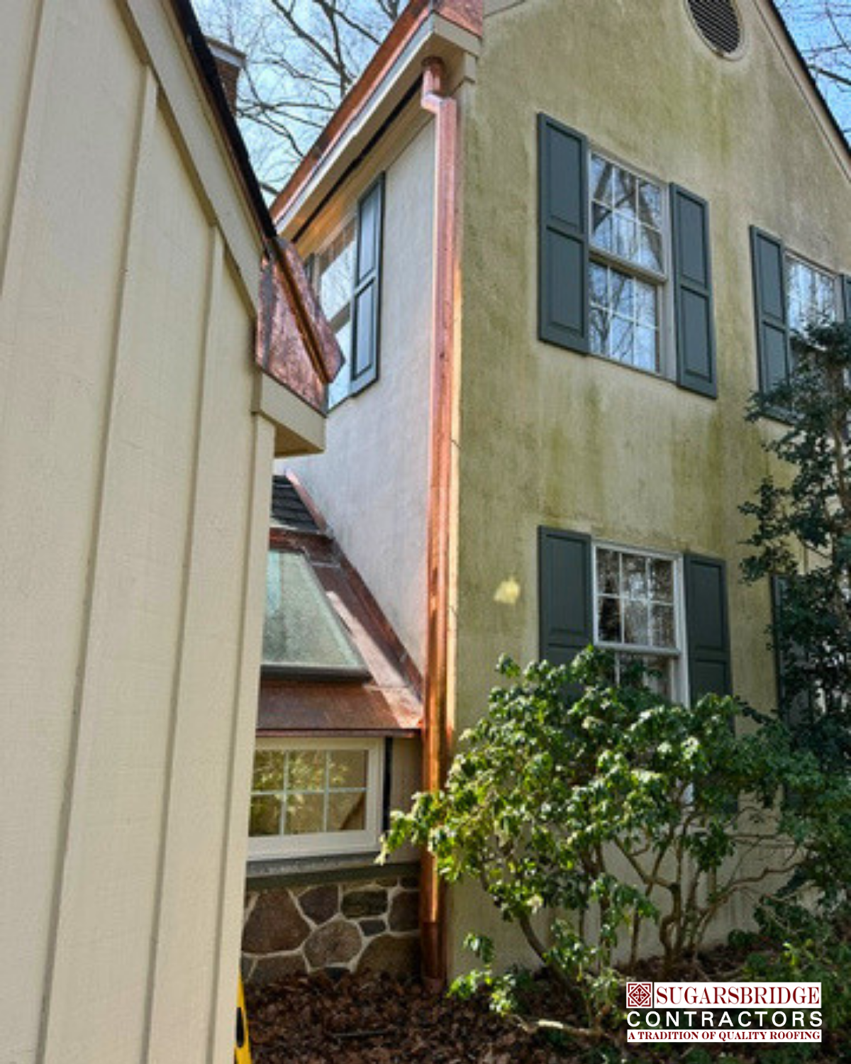 copper-downspout-and-eave-pipe-installation.png