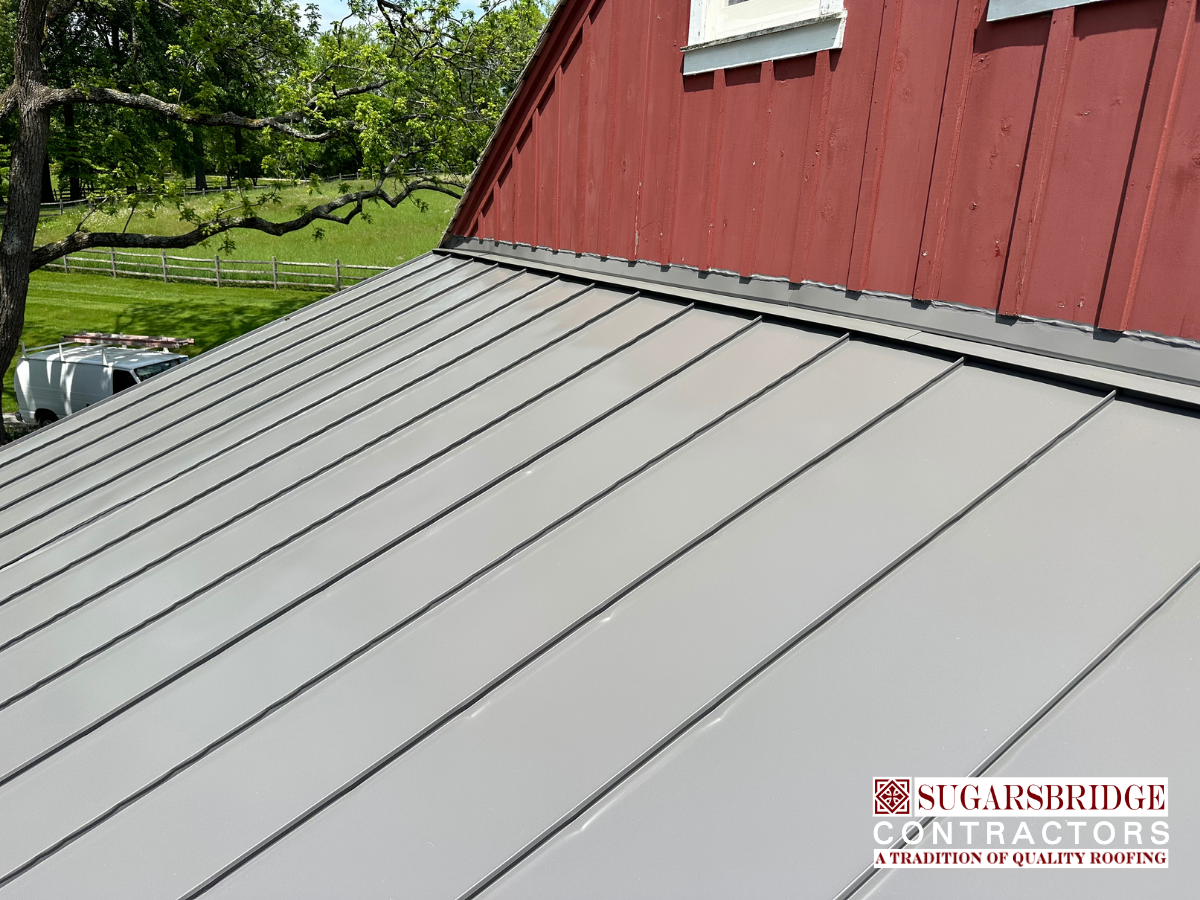 Custom-1%22-doublock-lock-Everlast-standing-seam-roof-04.png