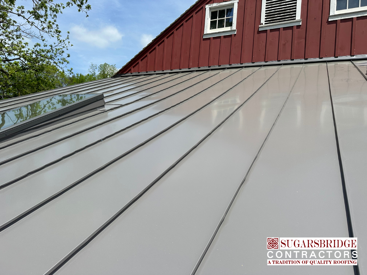 Custom-1%22-doublock-lock-Everlast-standing-seam-roof-02.png