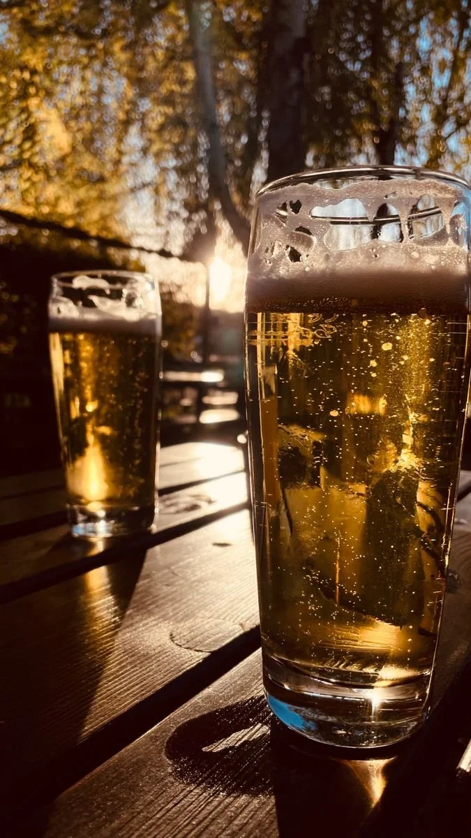 Biergarten, Samstag Abend_.jpg