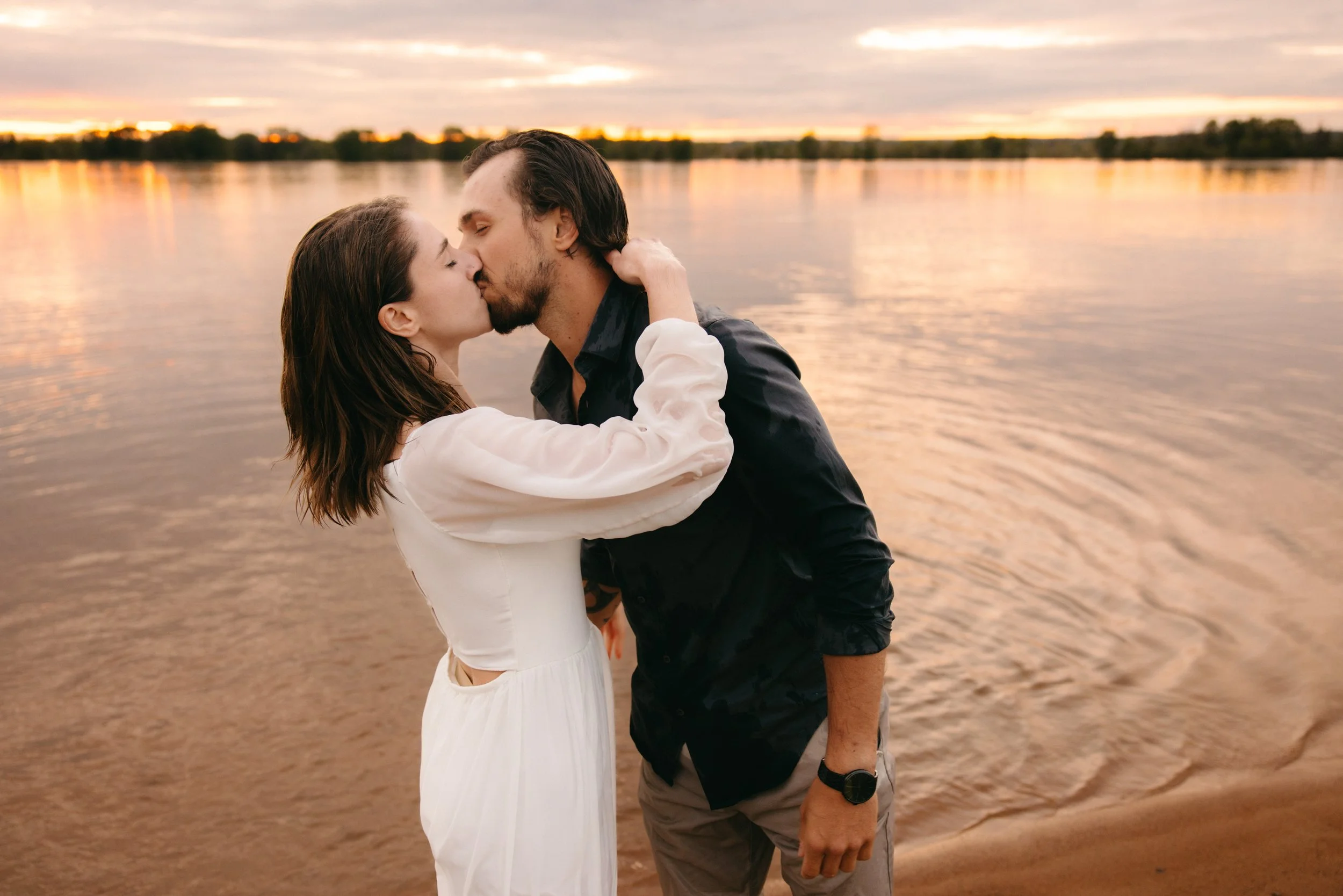 petrie-island-engagement-session-0117.jpg