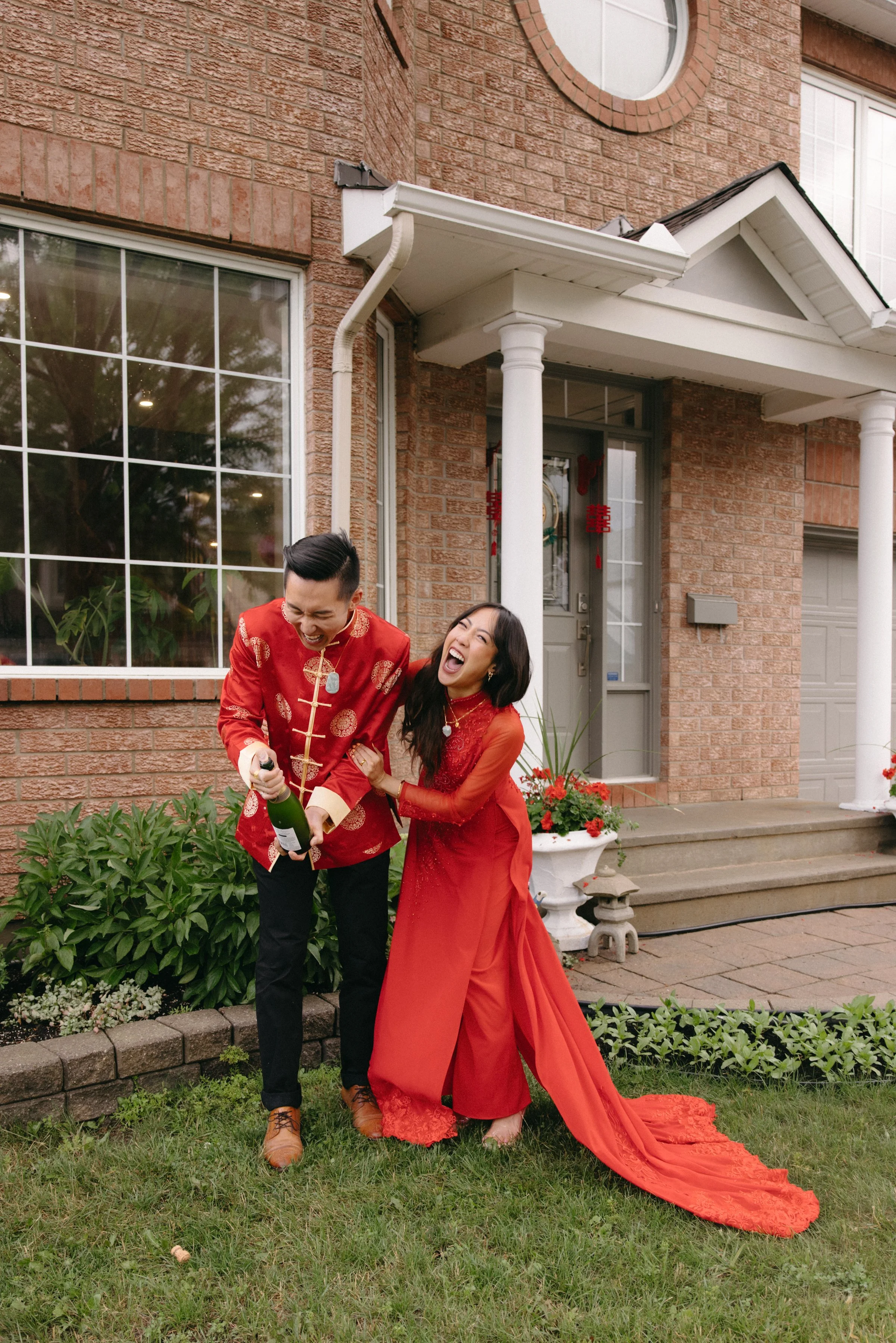 ottawa-elopement-photographer-0074.jpg