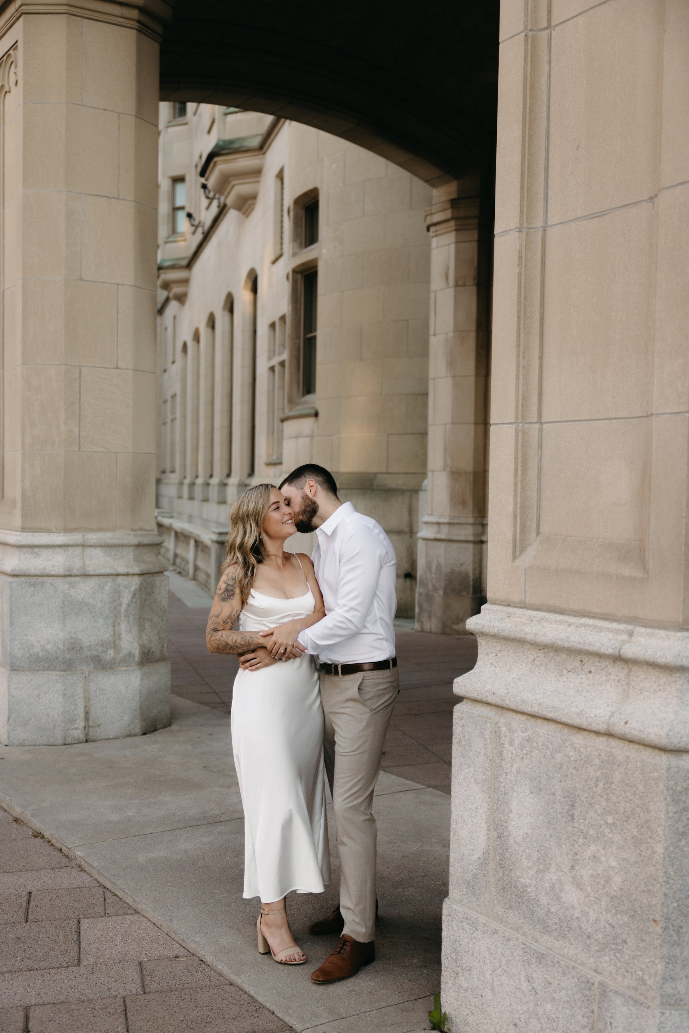 ottawa-downtown-engagement-session-0042.jpg