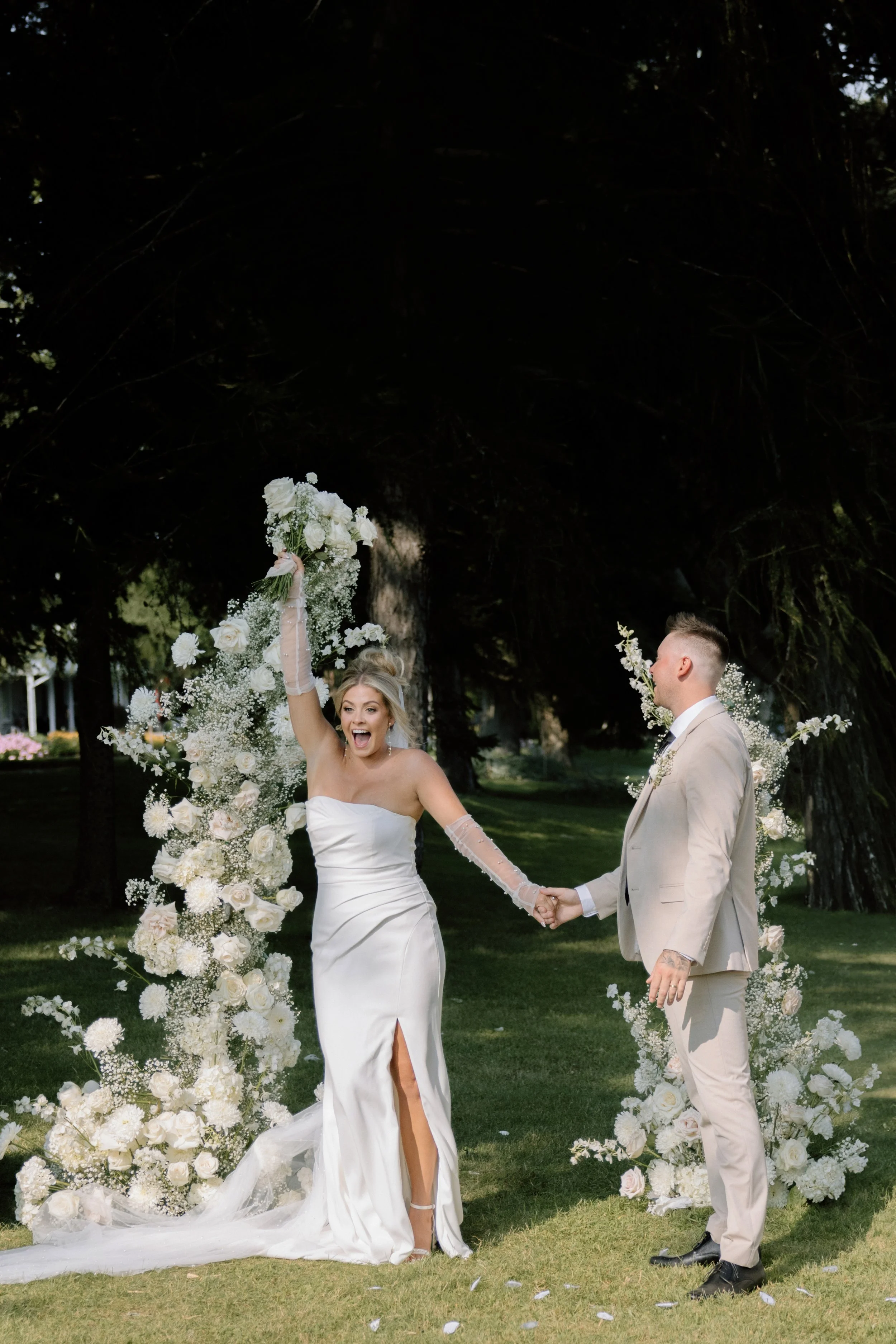 GraceAndGold-MJ-WED-1053.jpg
