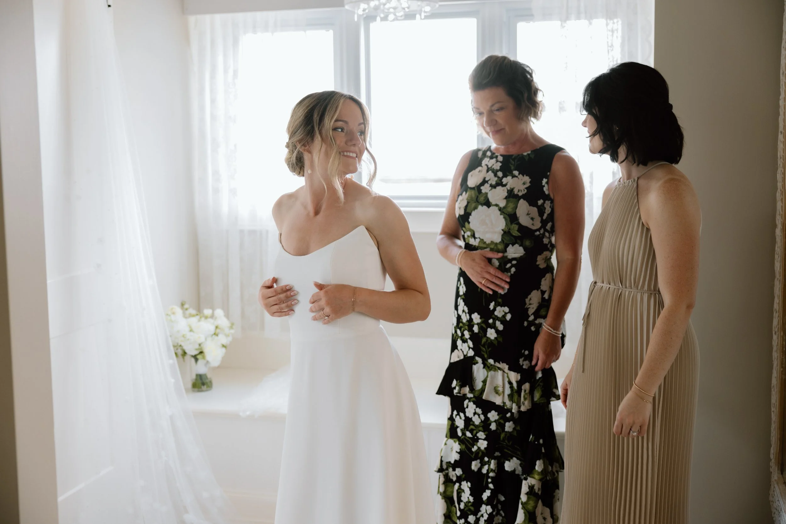 GraceAndGold-TP-WED-0137.jpg