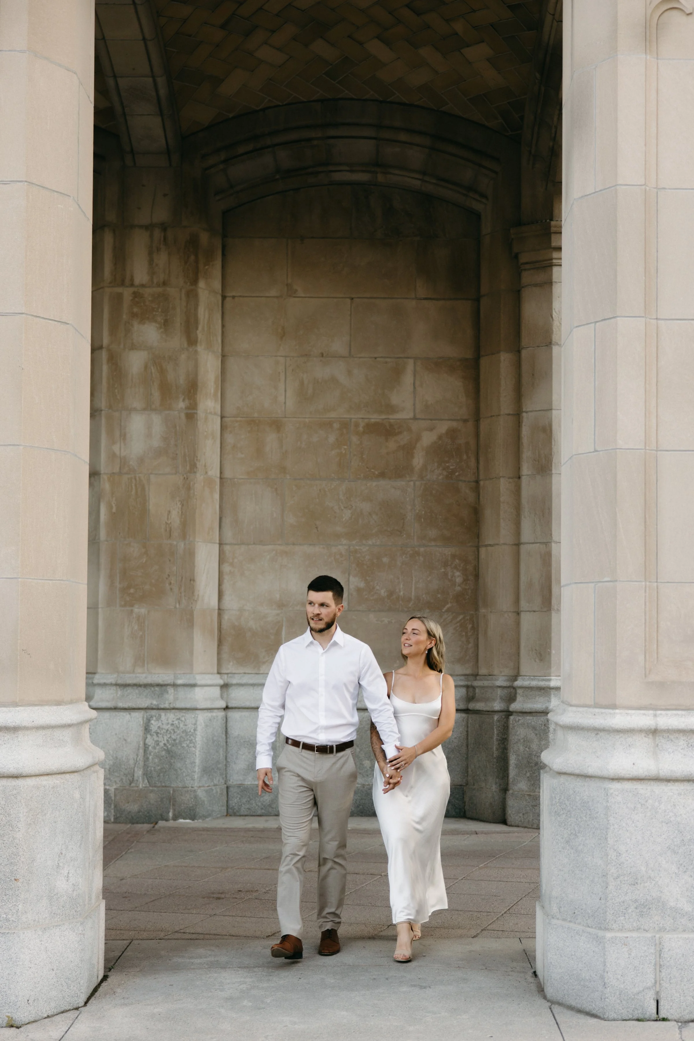 ottawa-downtown-engagement-session-0021.jpg