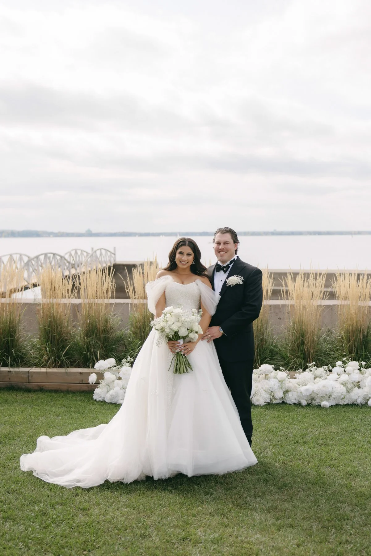 britannia-yacht-club-wedding-mn-0058.jpg