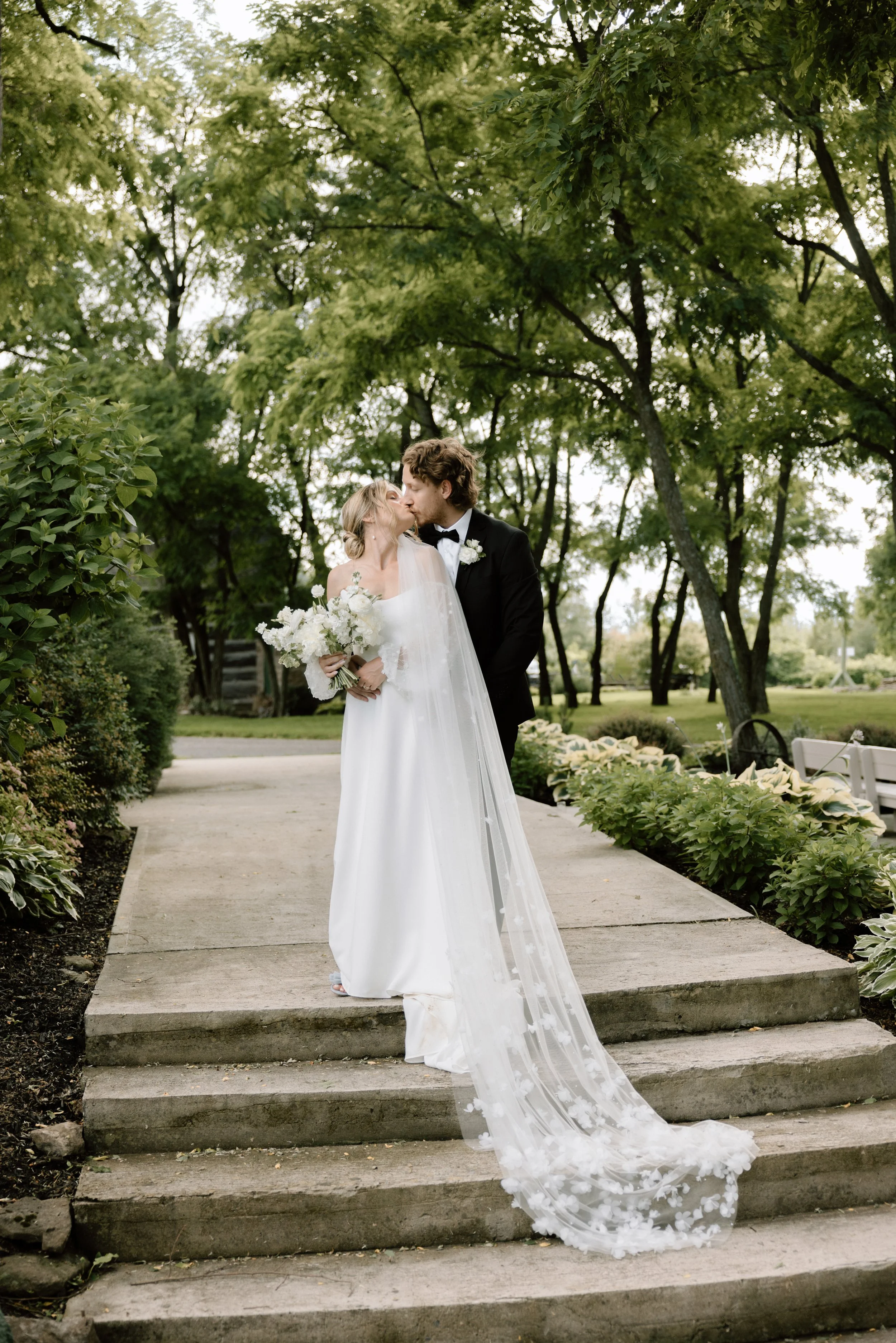 GraceAndGold-TP-WED-1078.jpg