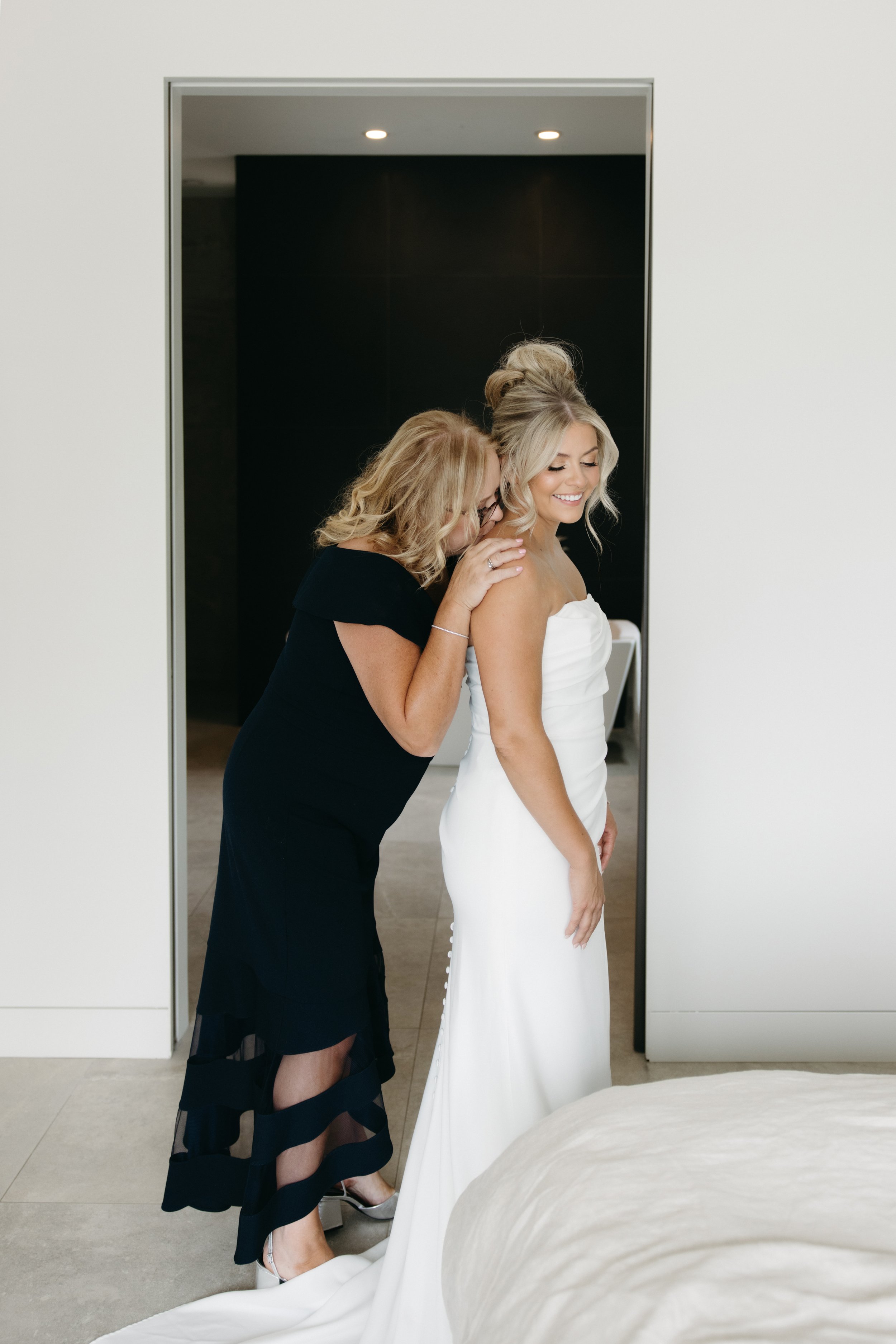 GraceAndGold-MJ-WED-0140.jpg