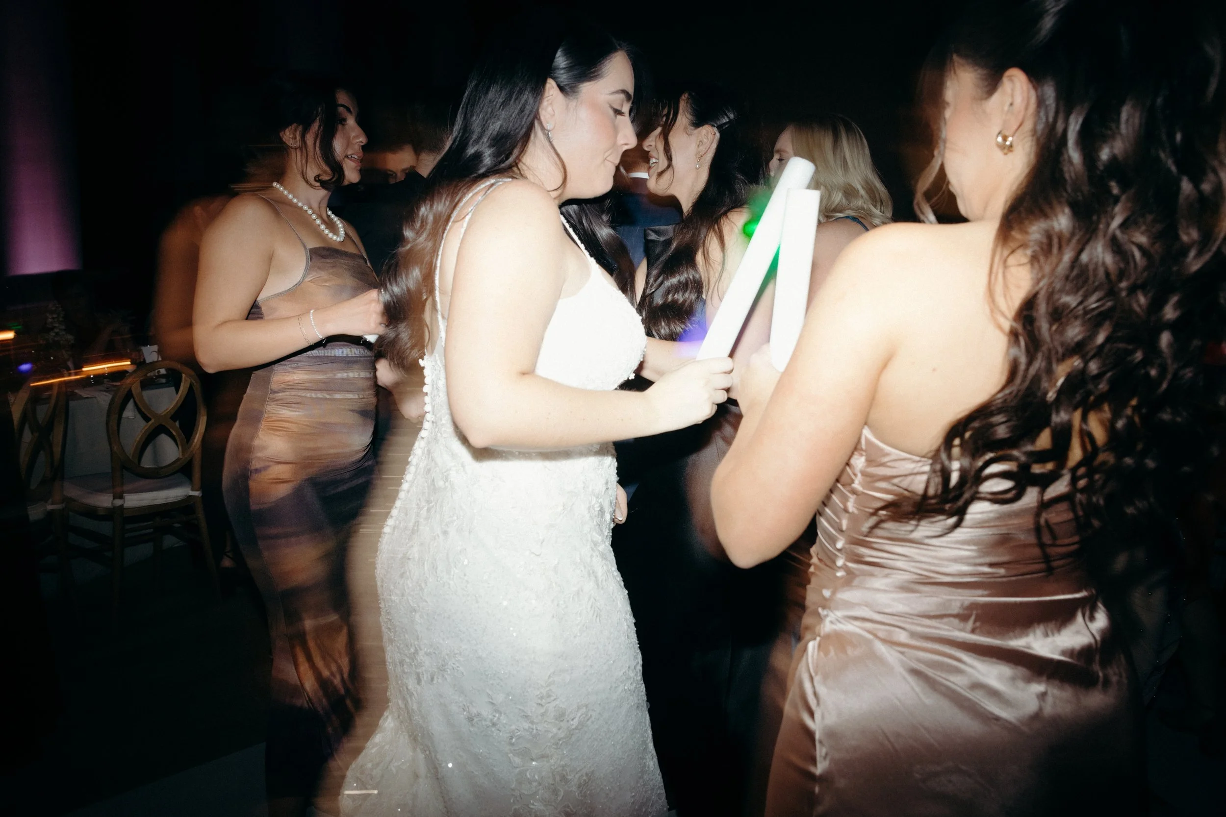 GraceAndGold-JB-WED-1523.jpg