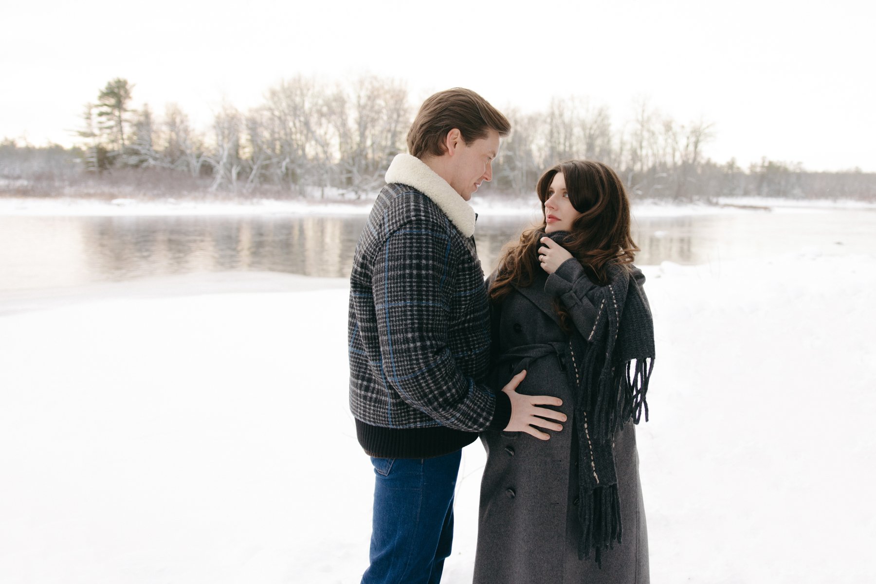 Ottawa-Maternity-Session-Cottage-0137.jpg