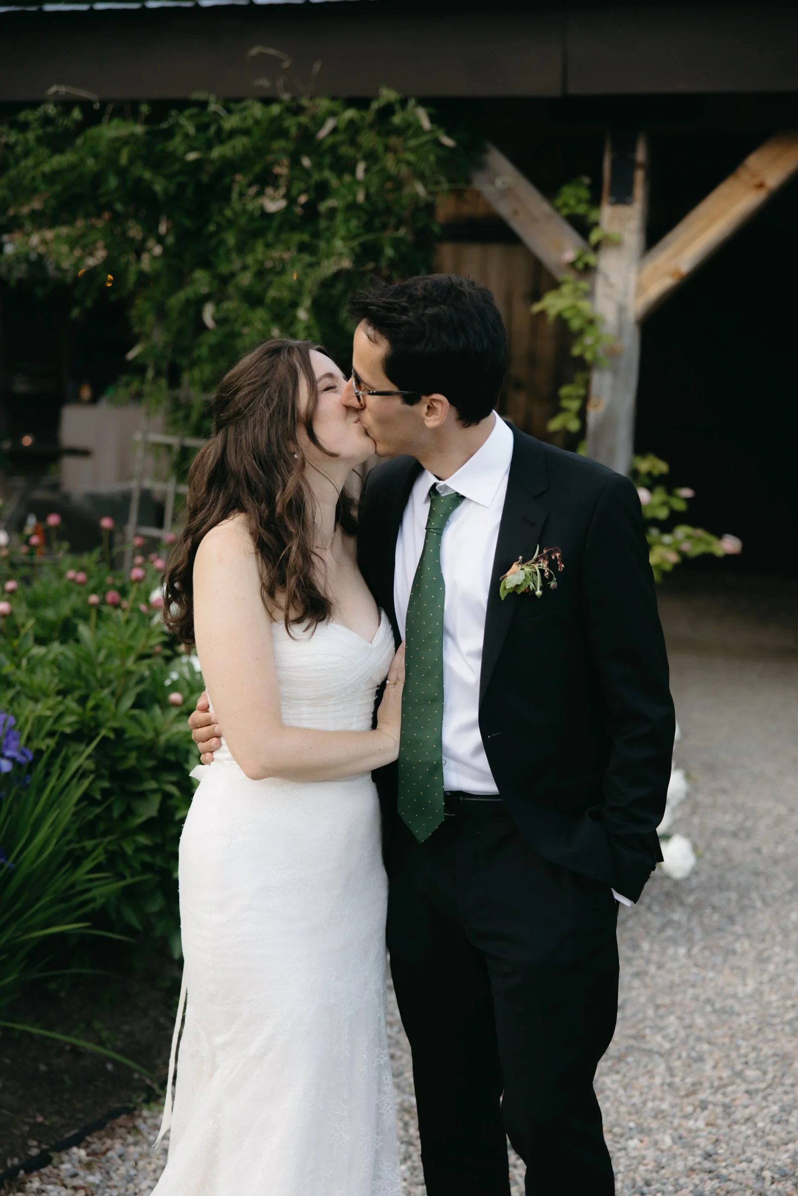 adelina-barn-wedding-photos-la-0215.jpg