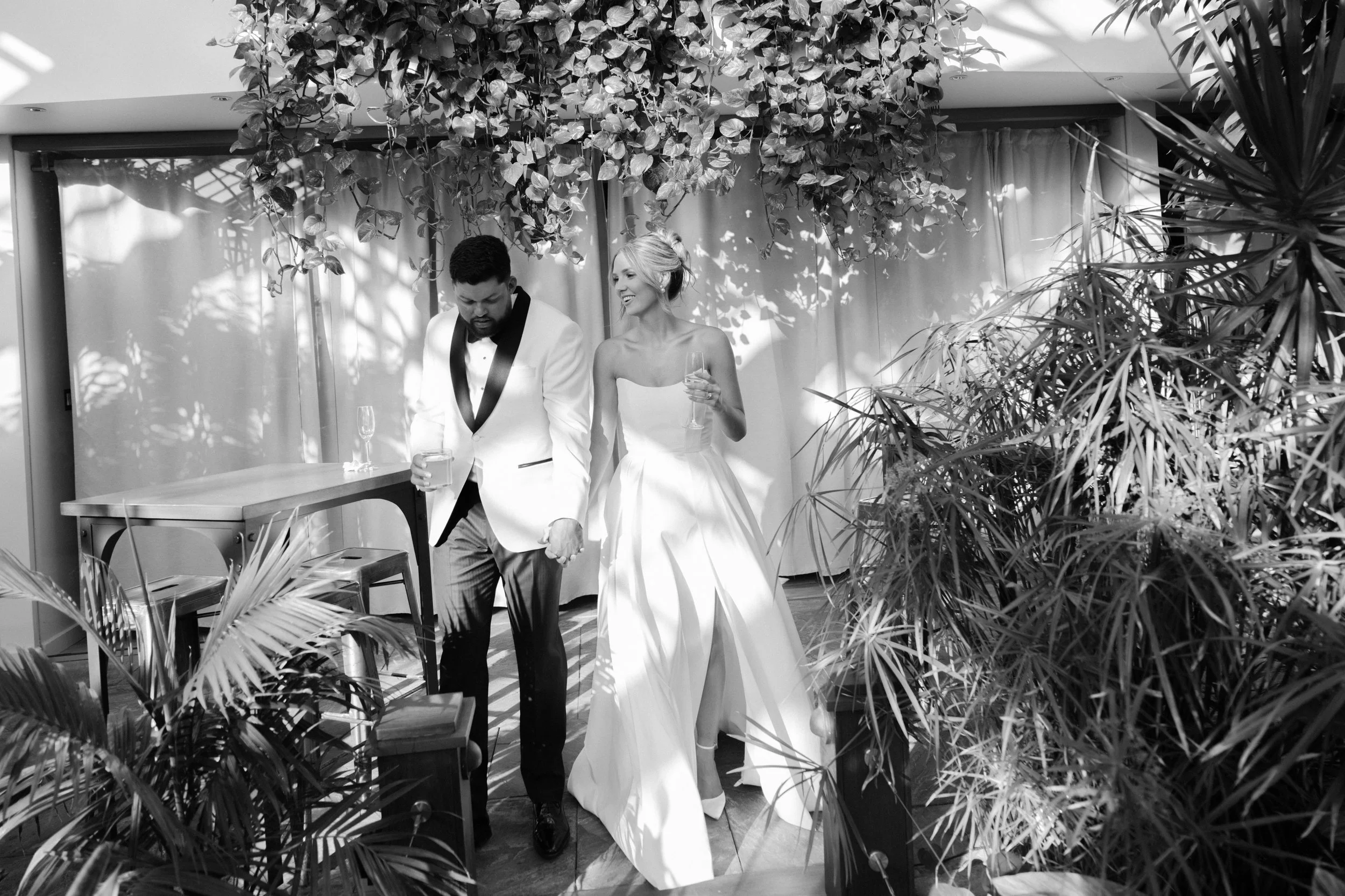 GraceAndGold-KK-WED-1046.jpg