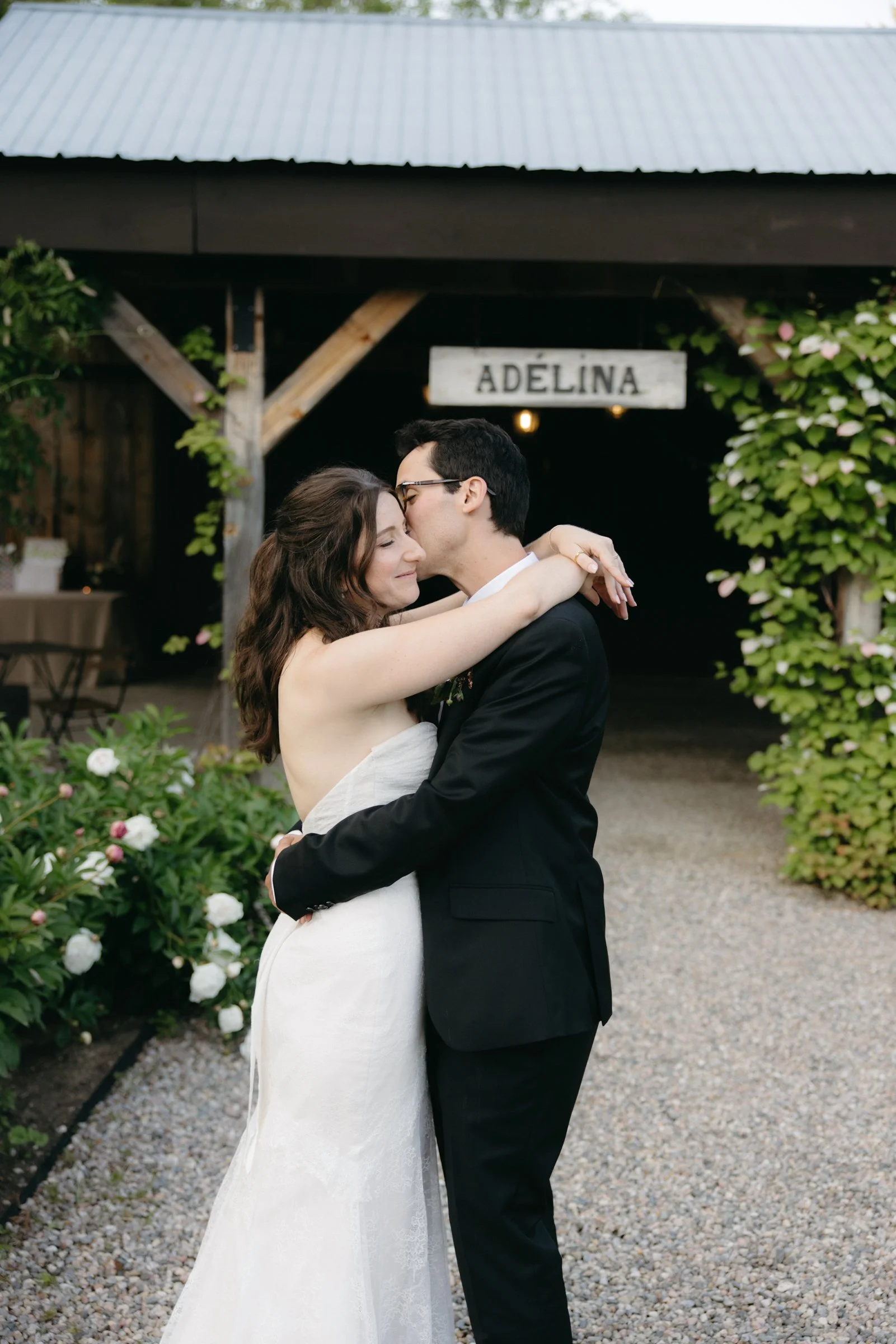 adelina-barn-wedding-photos-la-0216.jpg