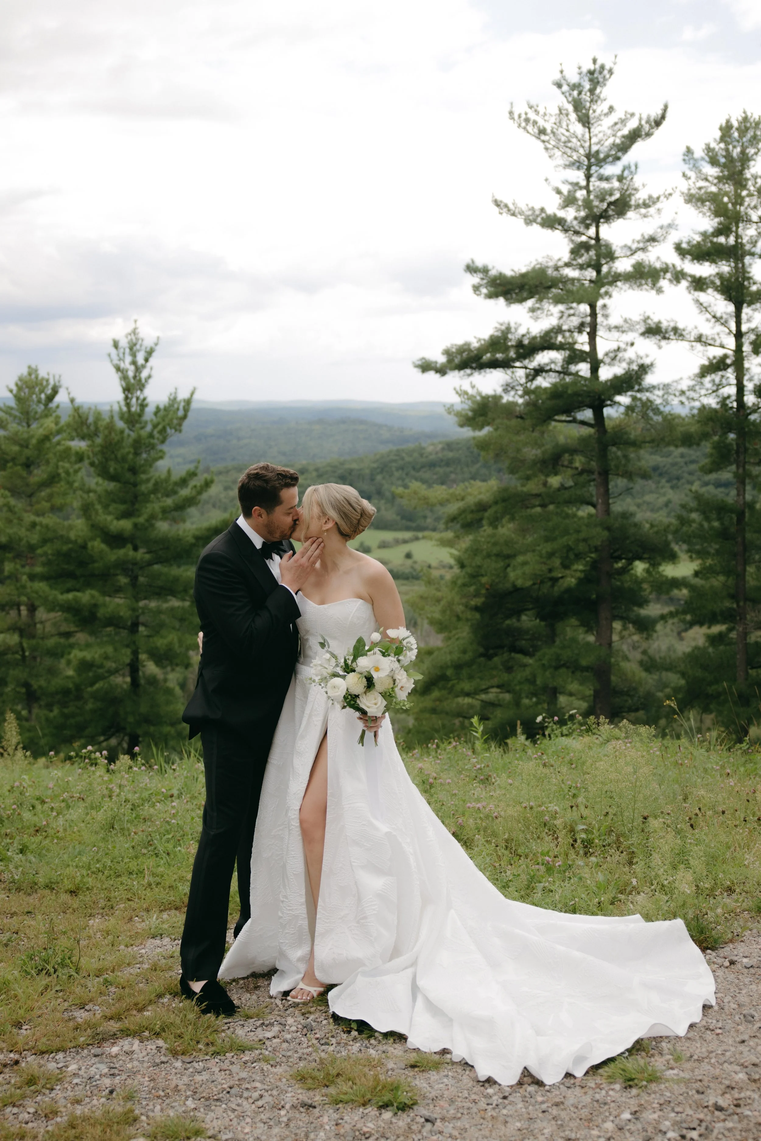 GraceAndGold-VJ-WED-0340.jpg