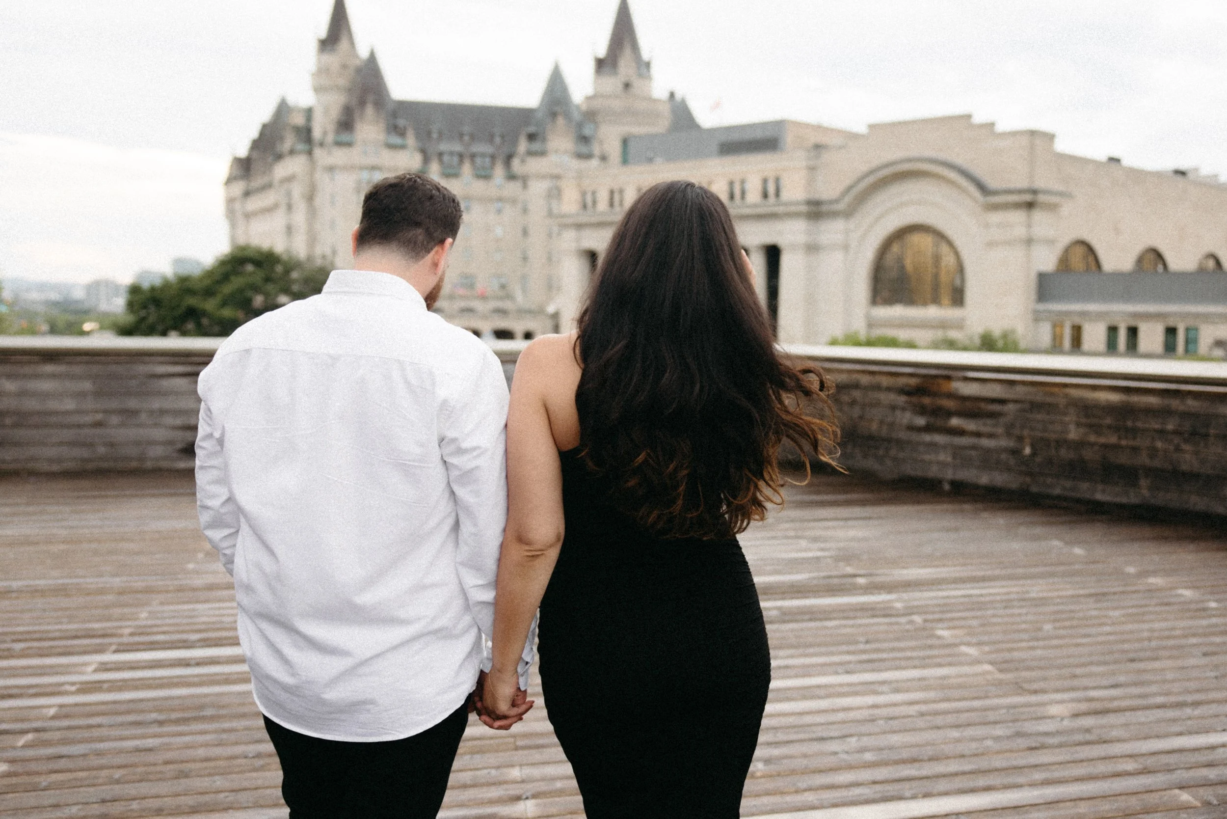 ottawa-downtown-engagement-session-0007.jpg
