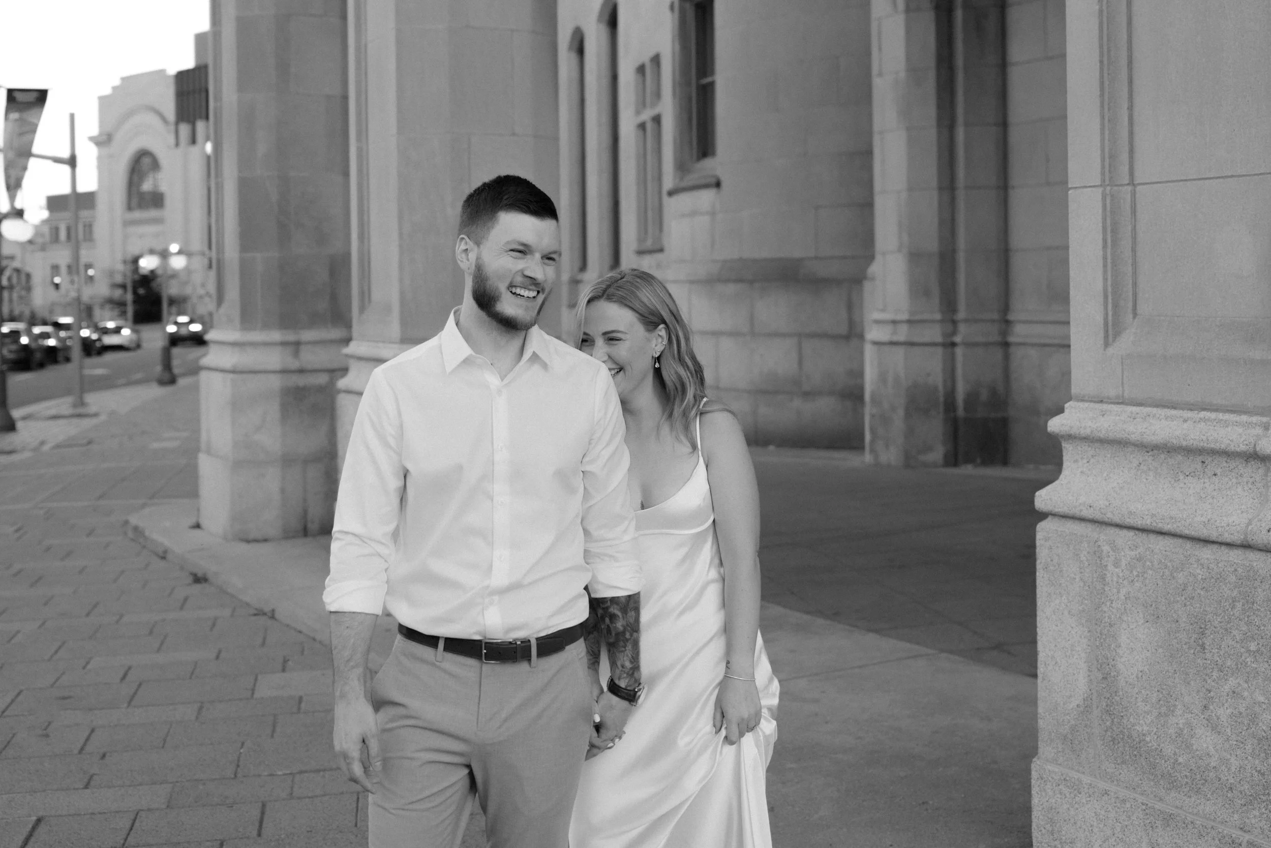 ottawa-downtown-engagement-session-0075.jpg