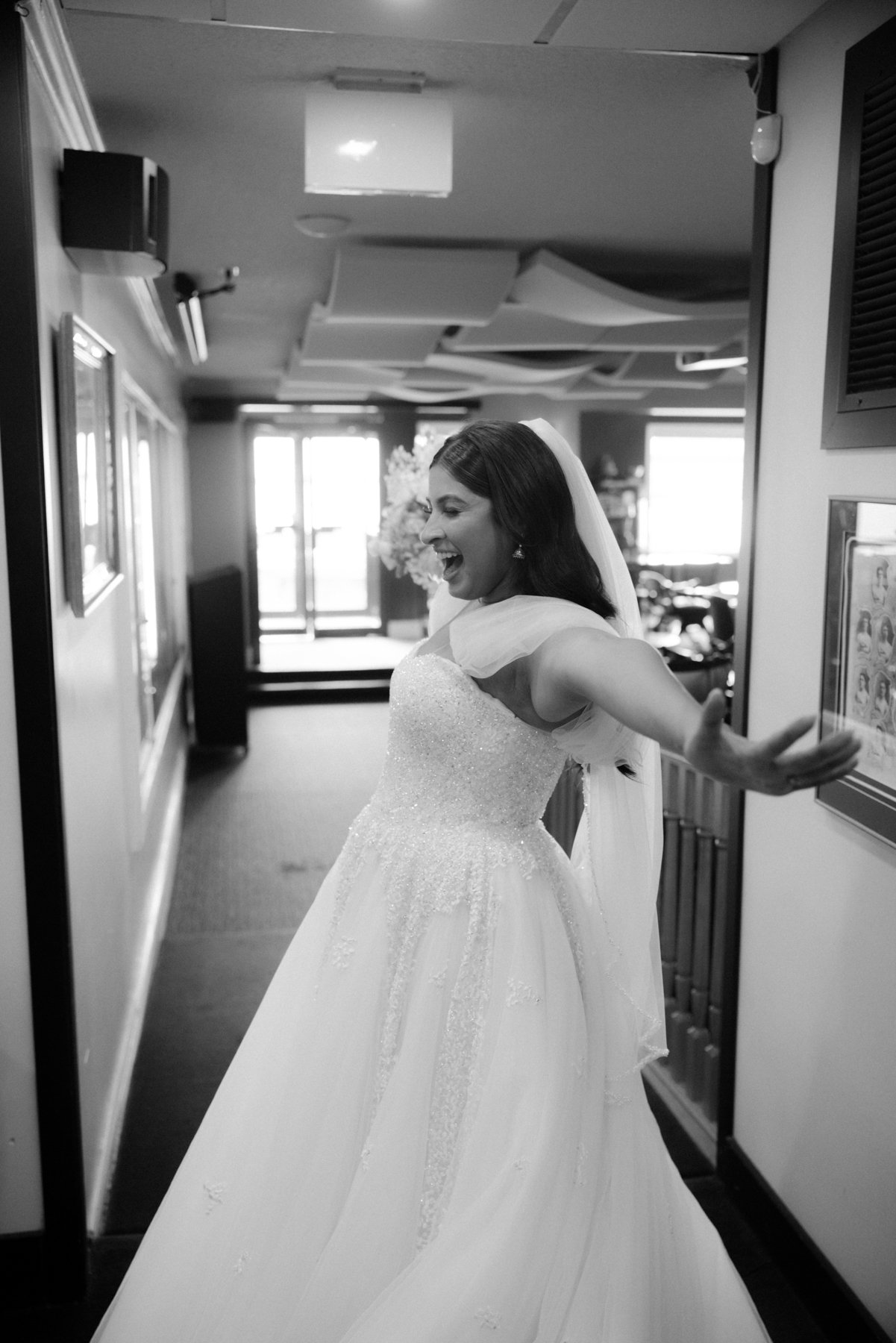britannia-yacht-club-wedding-mn-0110.jpg