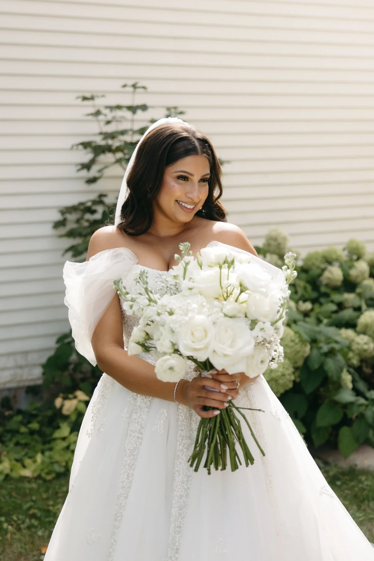 britannia-yacht-club-wedding-mn-0019.jpg