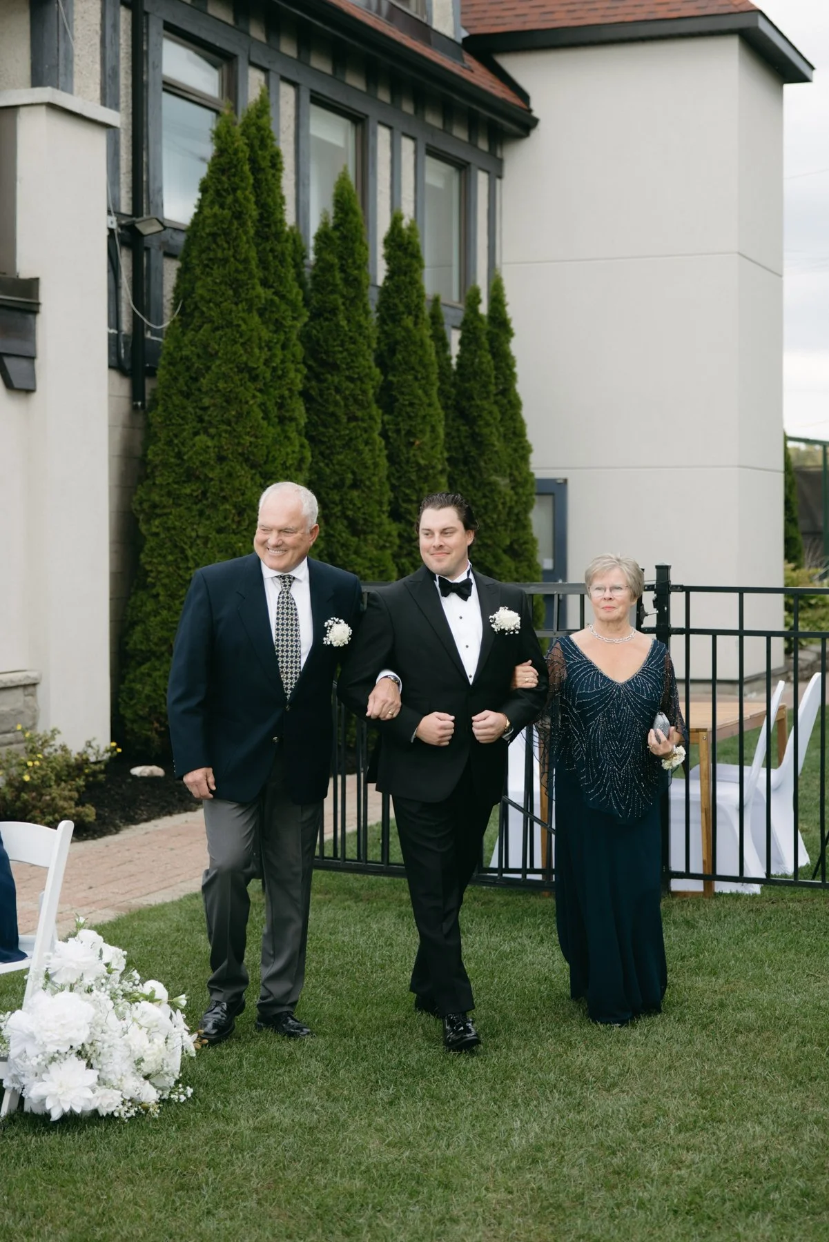 britannia-yacht-club-wedding-mn-0081.jpg