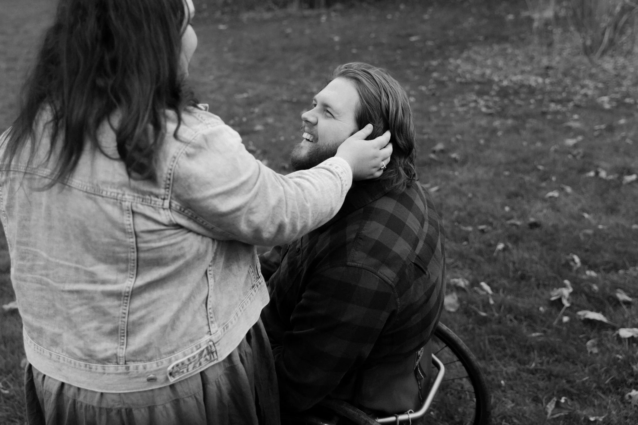 Ottawa-engagement-photographer-tracy-grace-0083.jpg