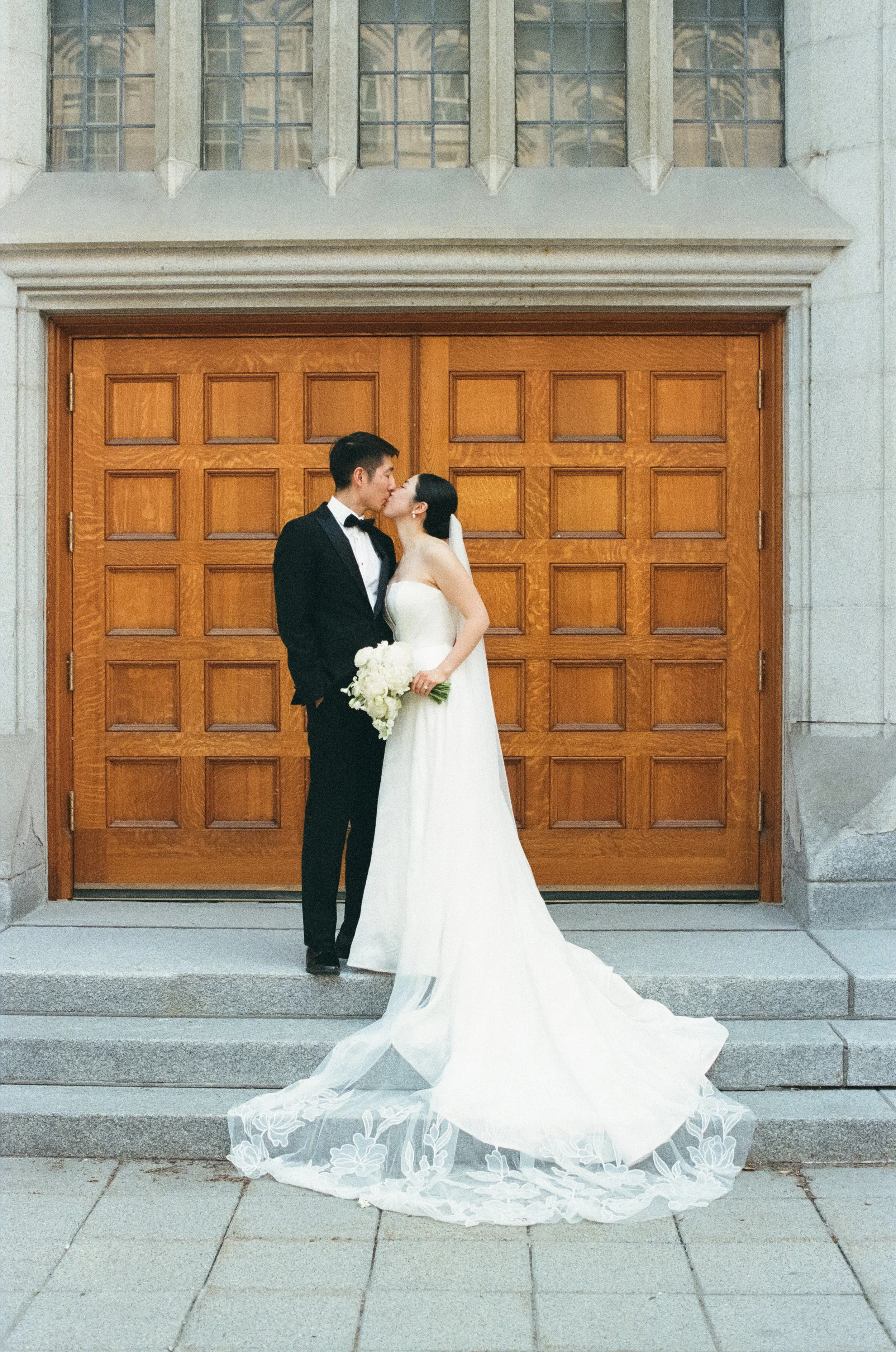 GraceAndGold-YR-WED-0464.jpg