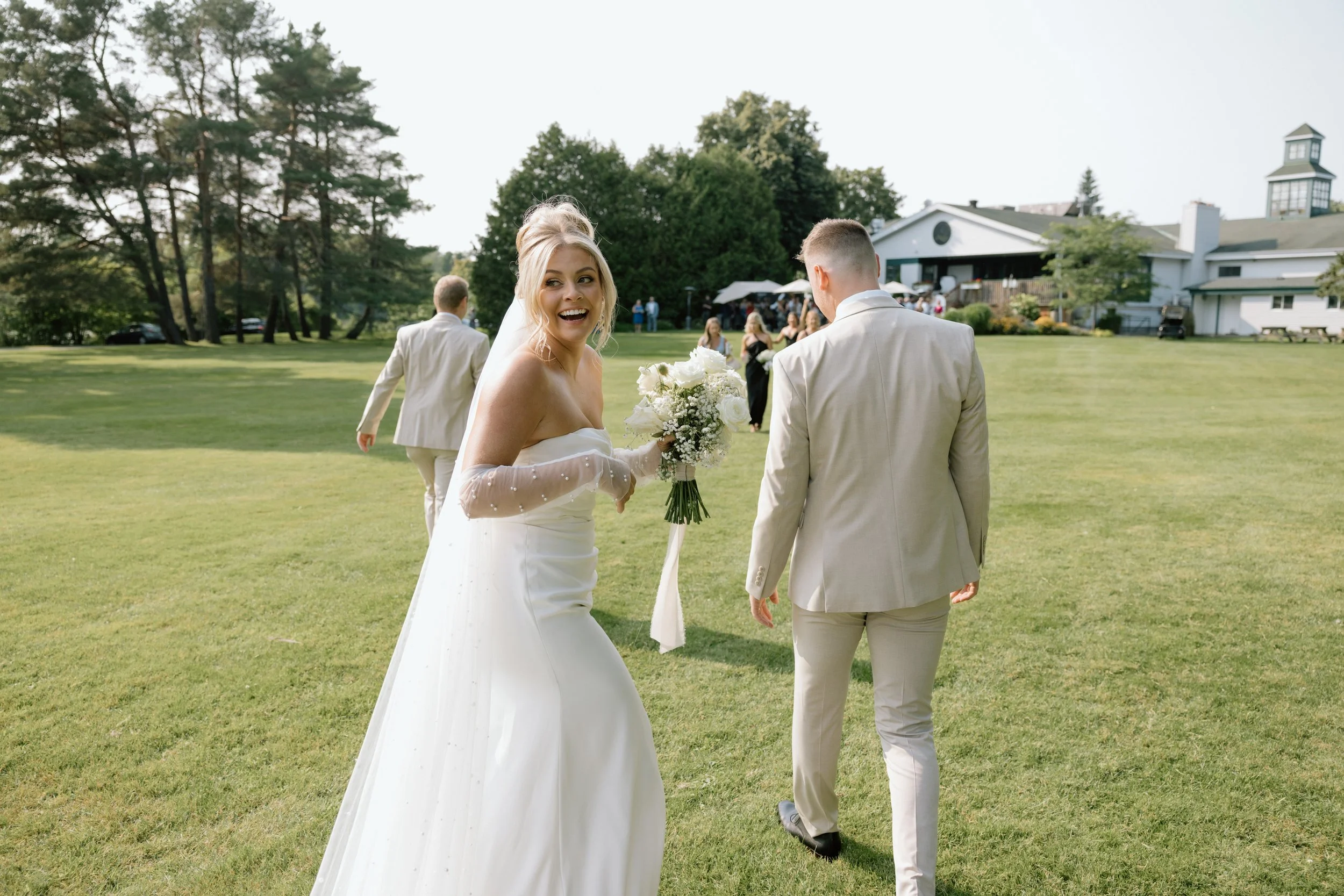 GraceAndGold-MJ-WED-1156.jpg