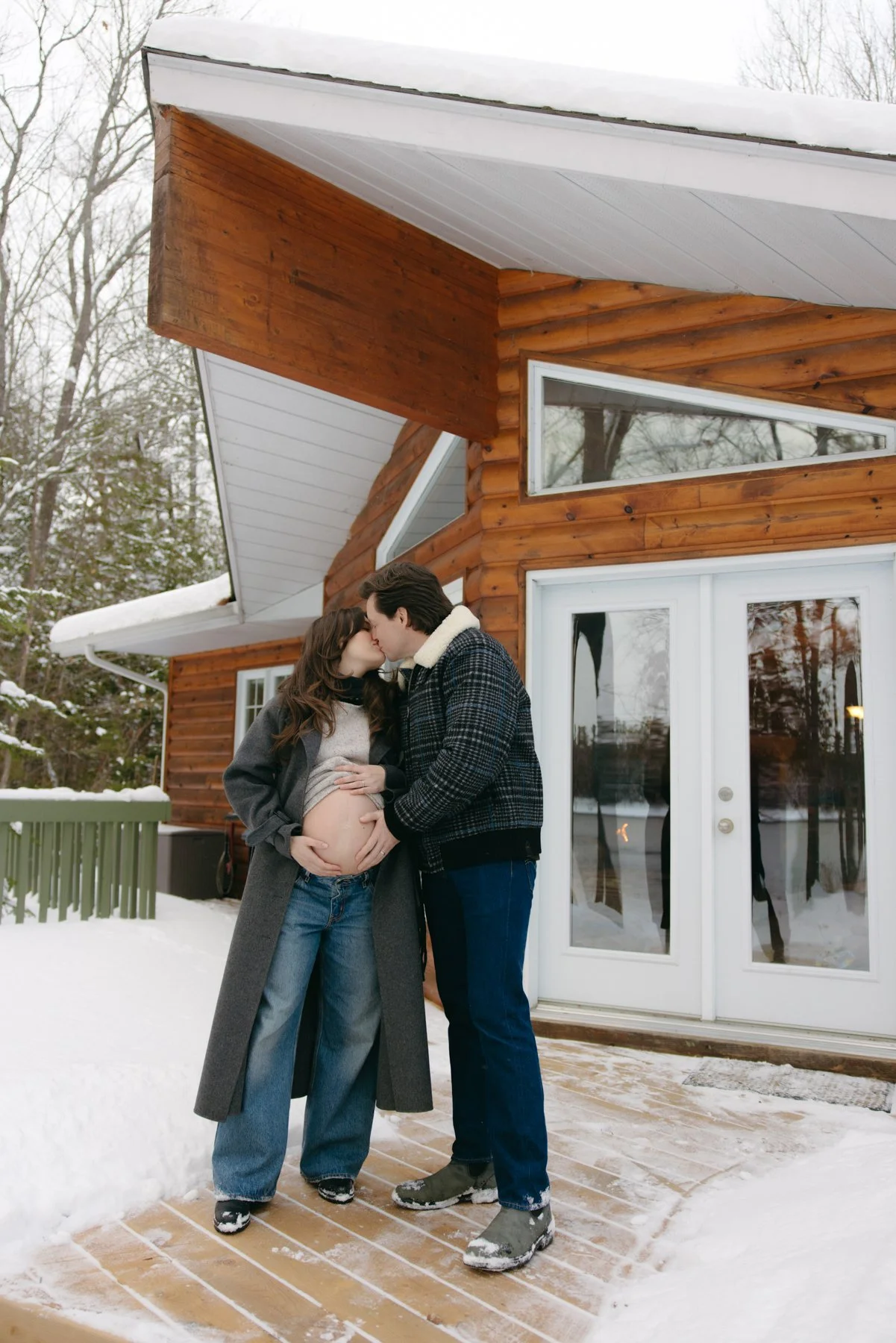 Ottawa-Maternity-Session-Cottage-0115.jpg