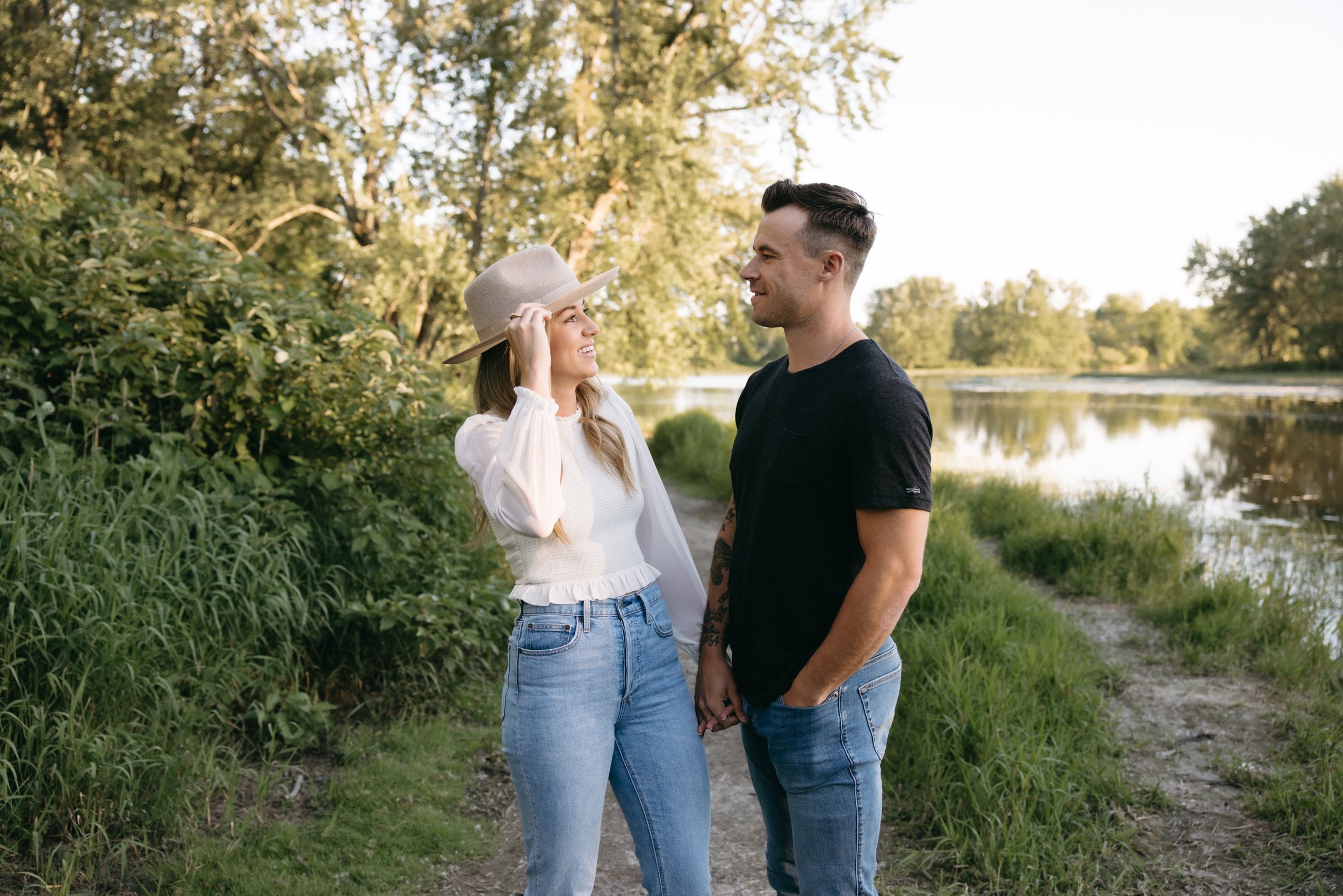 ottawa-ENGAGEMENT-photographer-0009.jpg