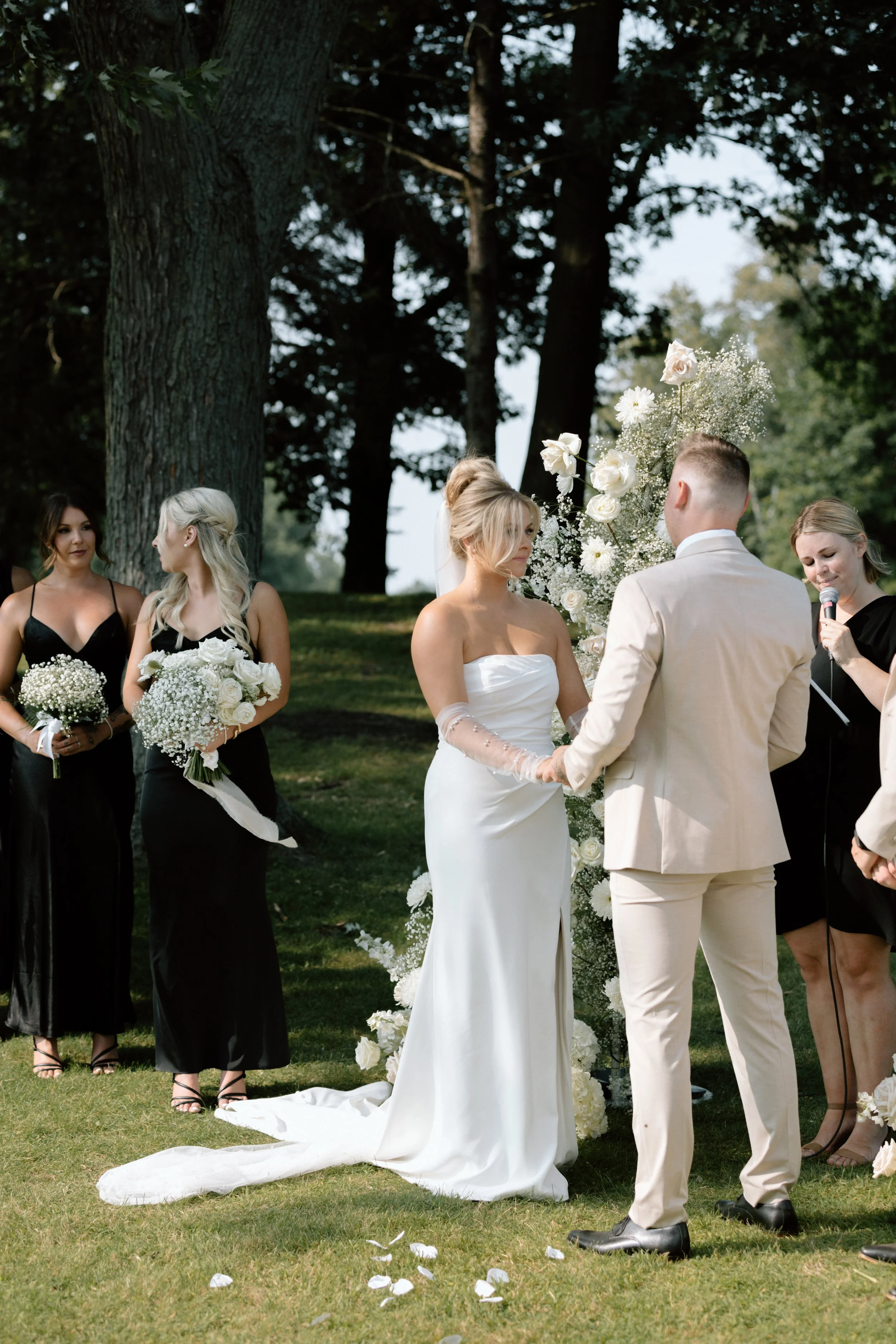 GraceAndGold-MJ-WED-0934.jpg