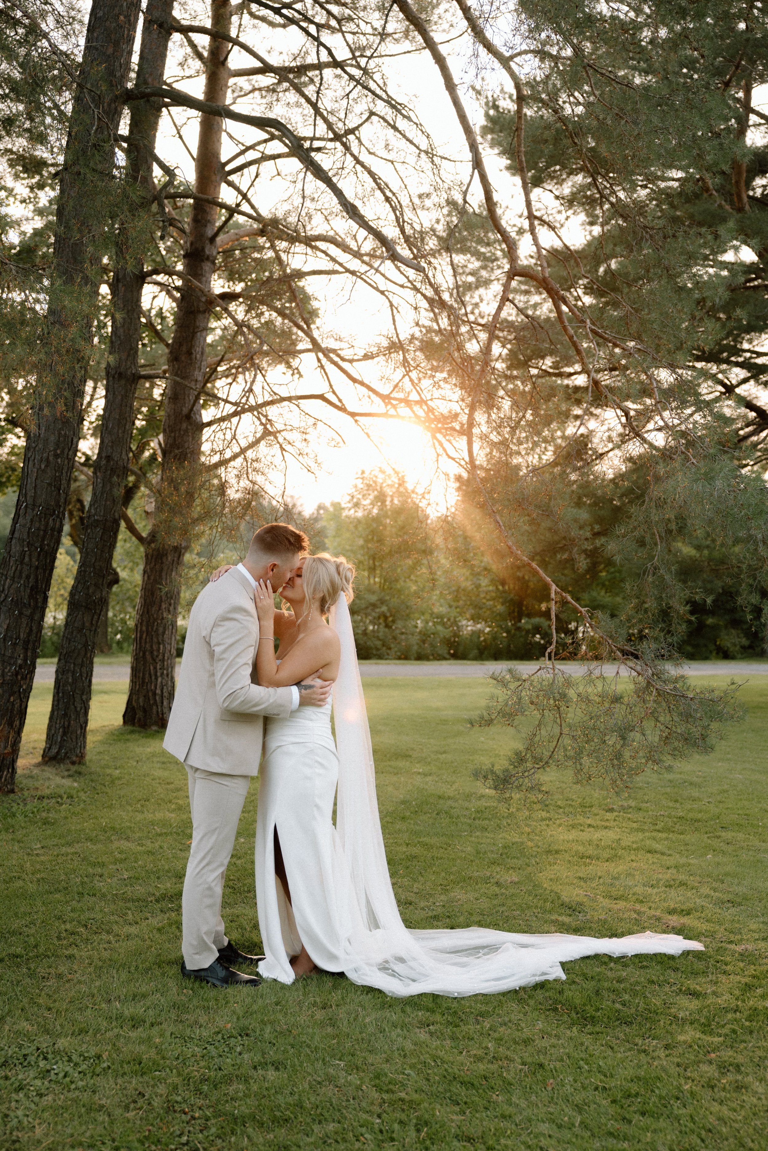 GraceAndGold-MJ-WED-1464.jpg