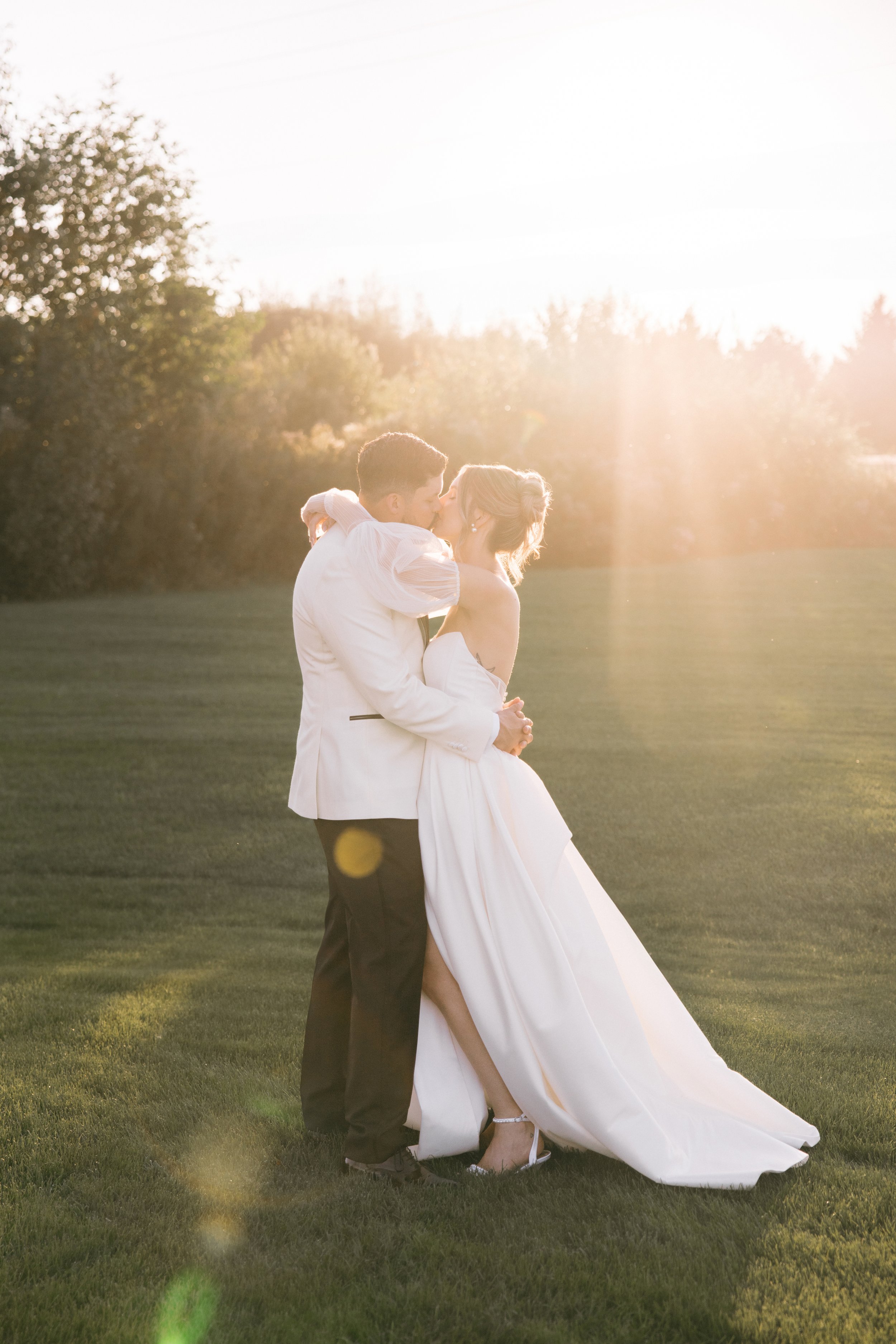 GraceAndGold-KK-WED-1225.jpg