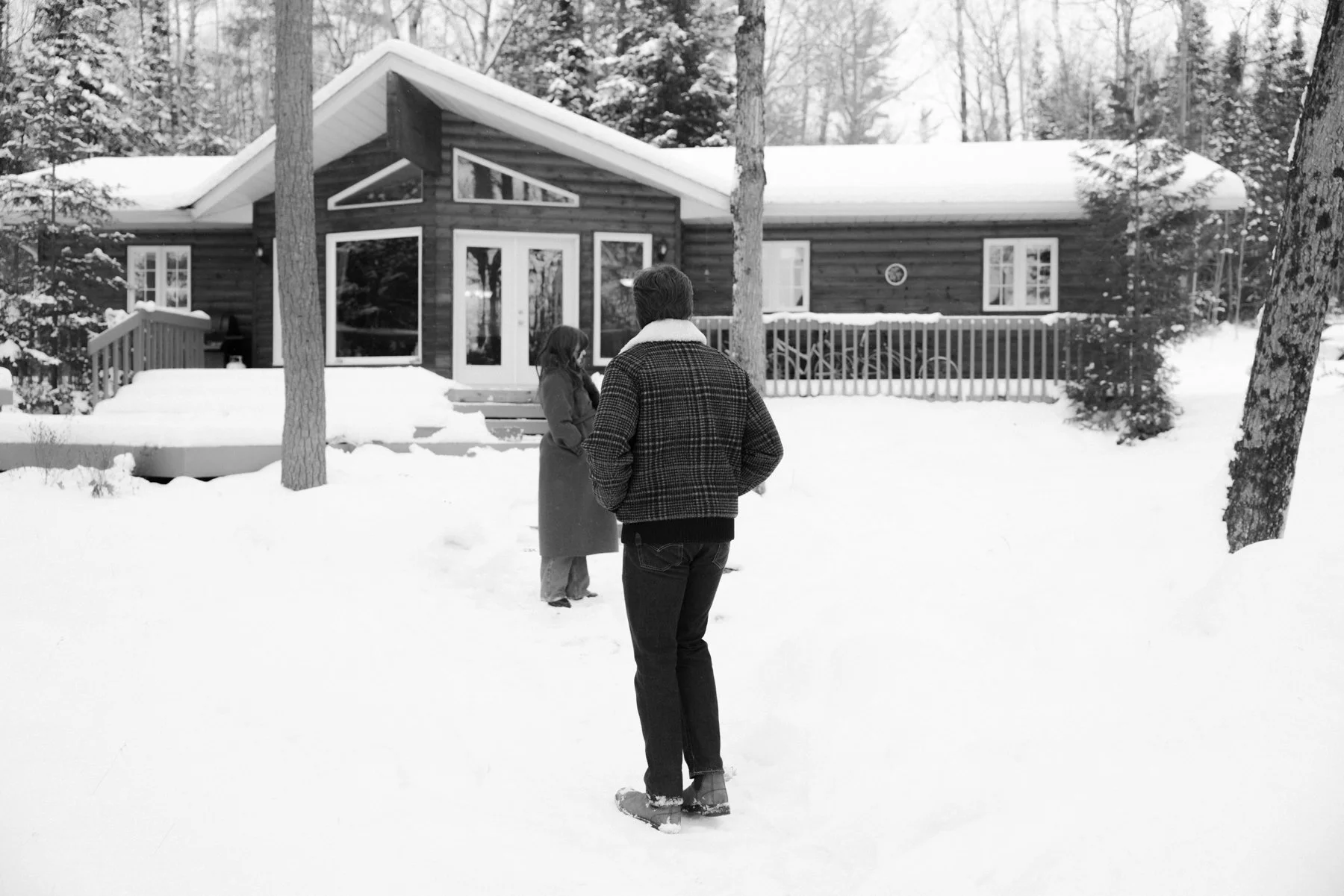 Ottawa-Maternity-Session-Cottage-0143.jpg