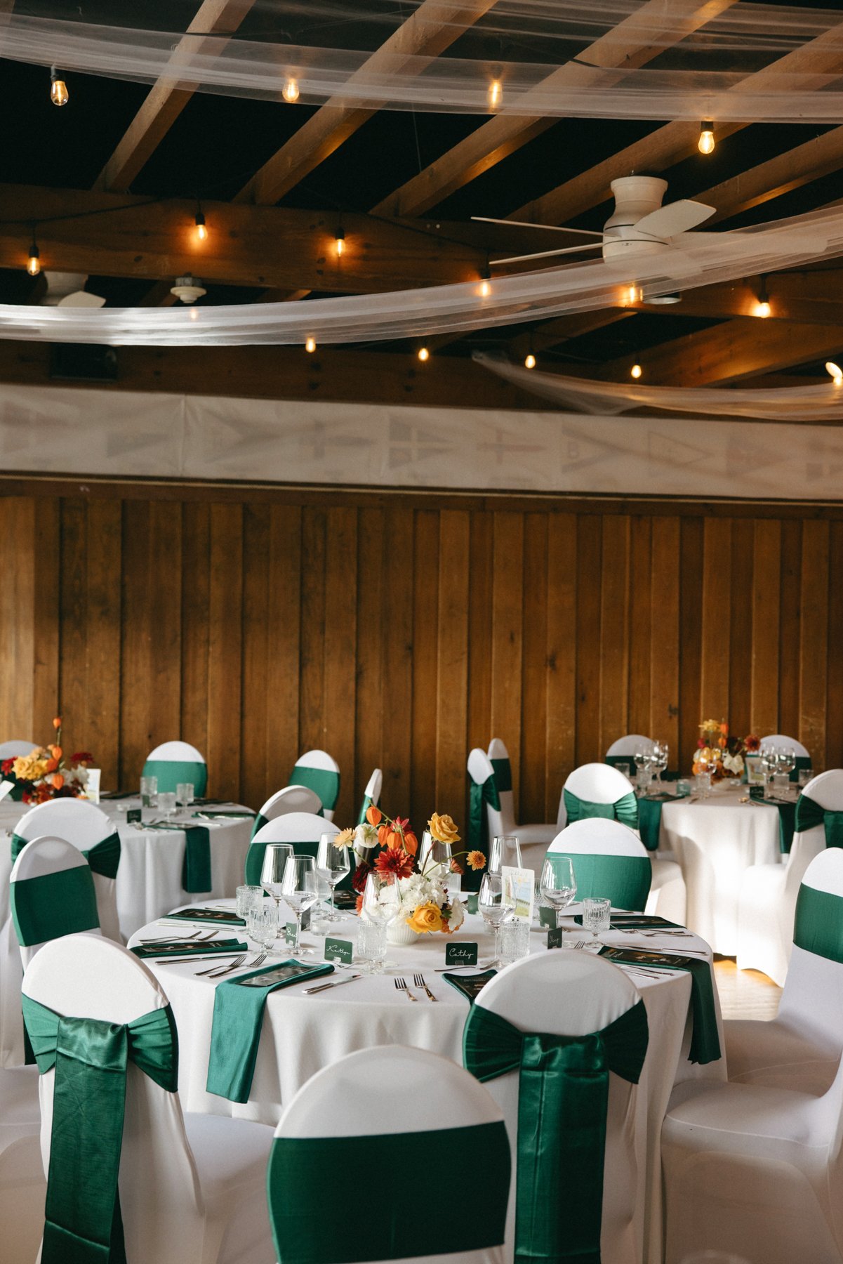 britannia-yacht-club-wedding-mn-0183.jpg
