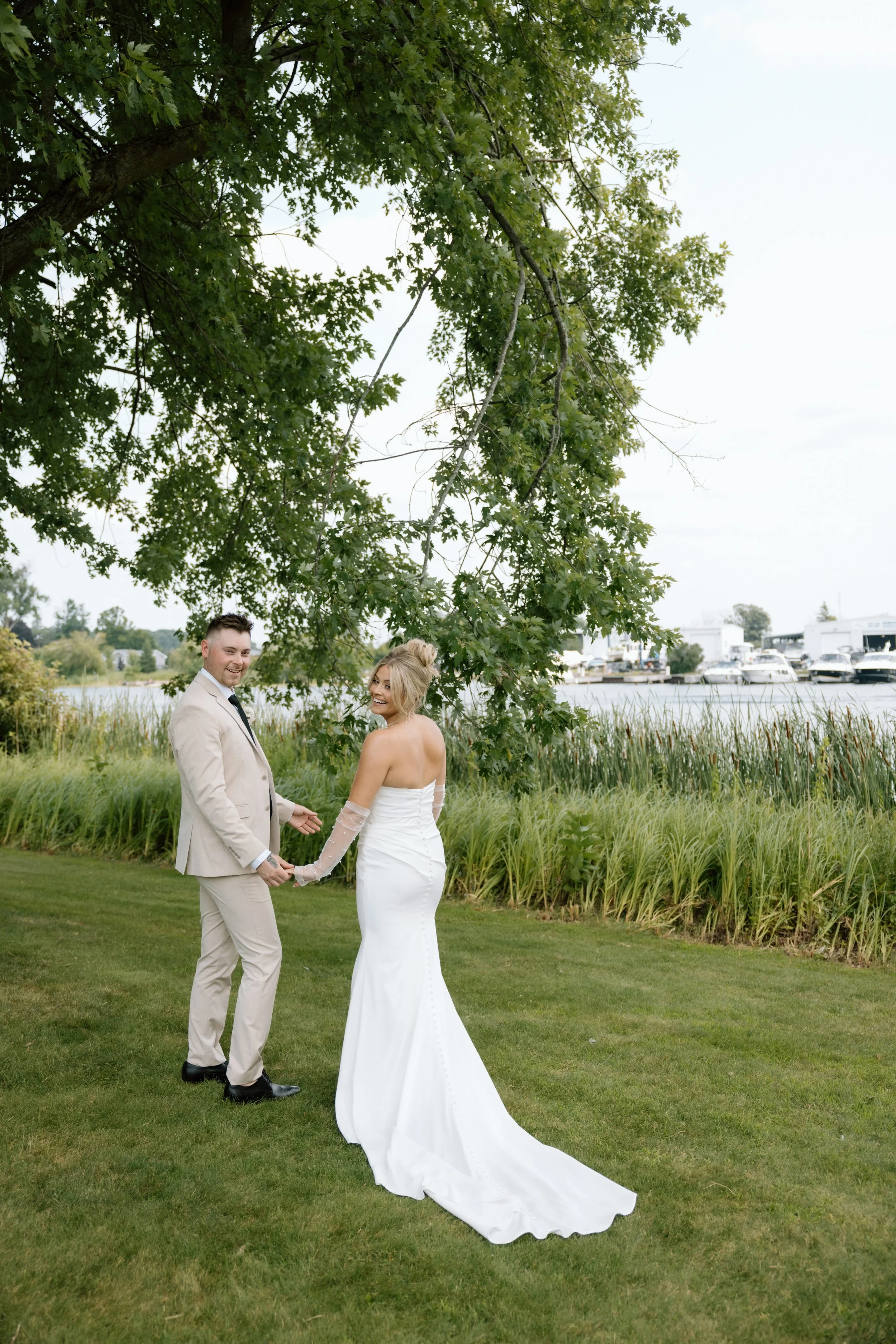GraceAndGold-MJ-WED-0442.jpg