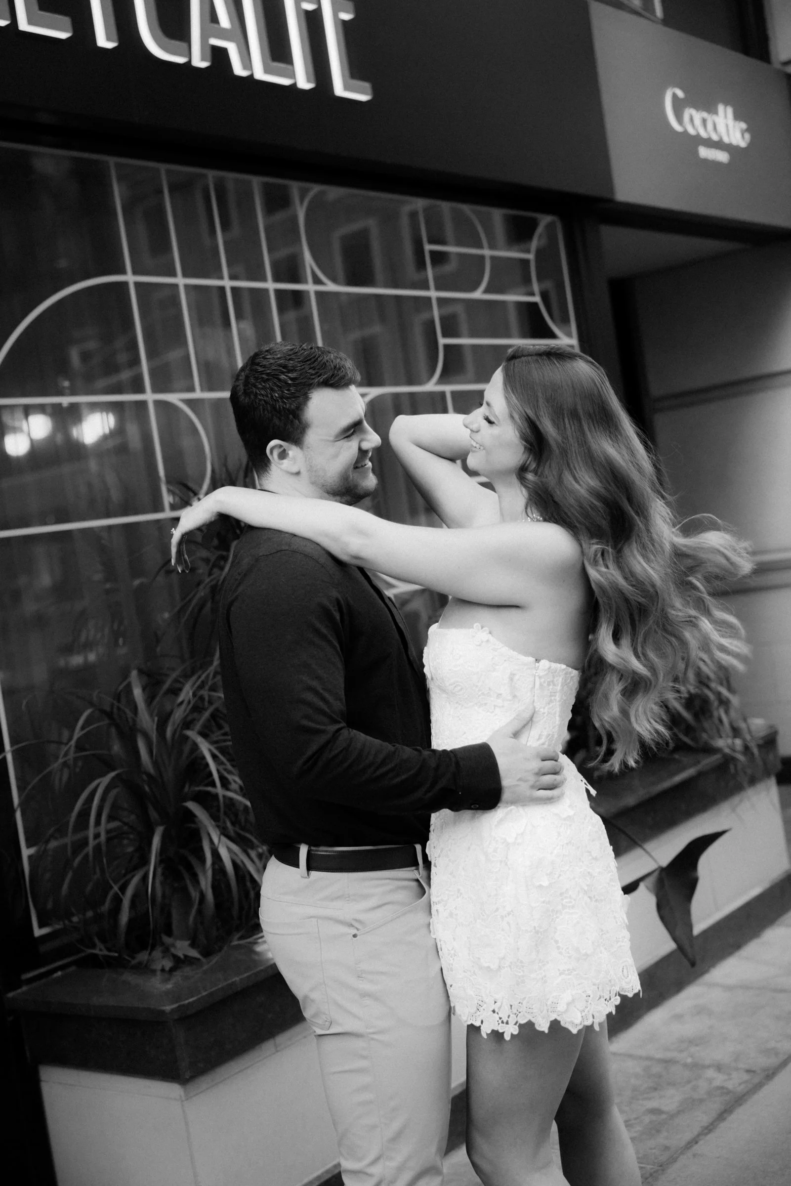 downtown-ottawa-engagement-session-kr-0004.jpg