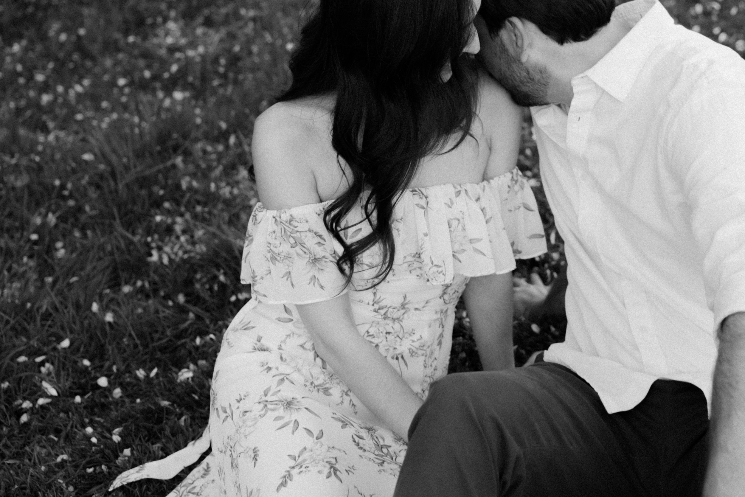 ottawa-blossom-engagement-session-0102.jpg