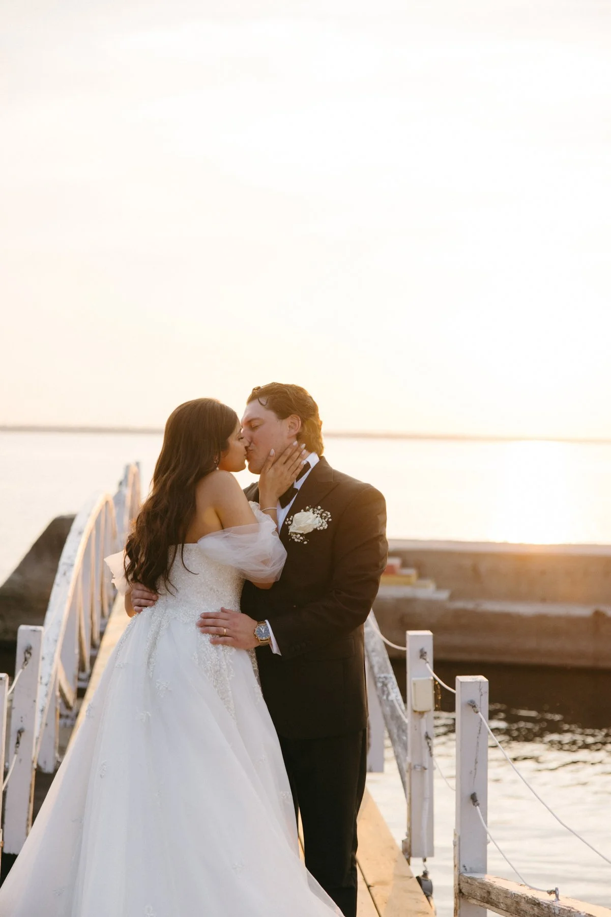 britannia-yacht-club-wedding-mn-0223.jpg