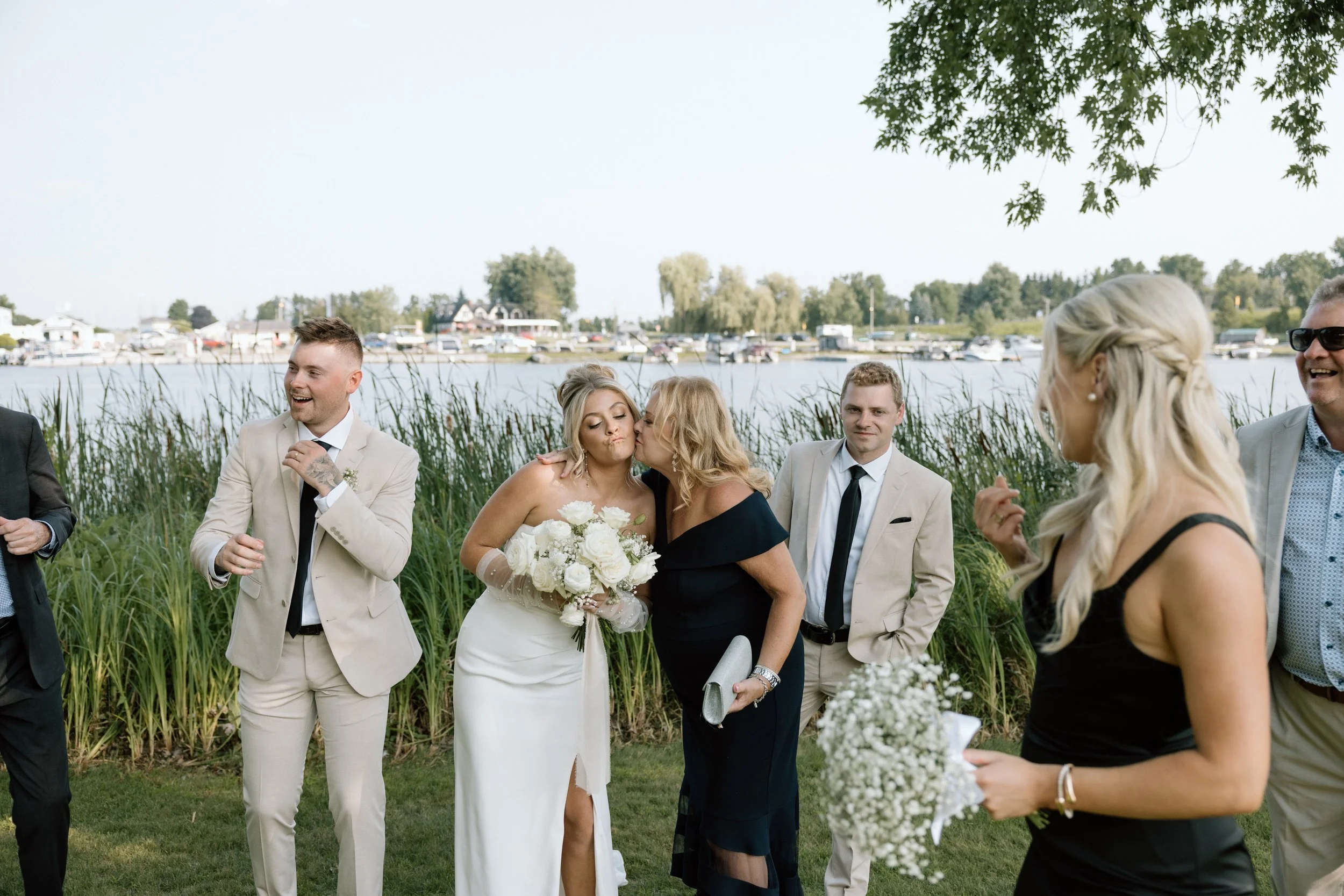 GraceAndGold-MJ-WED-1145.jpg