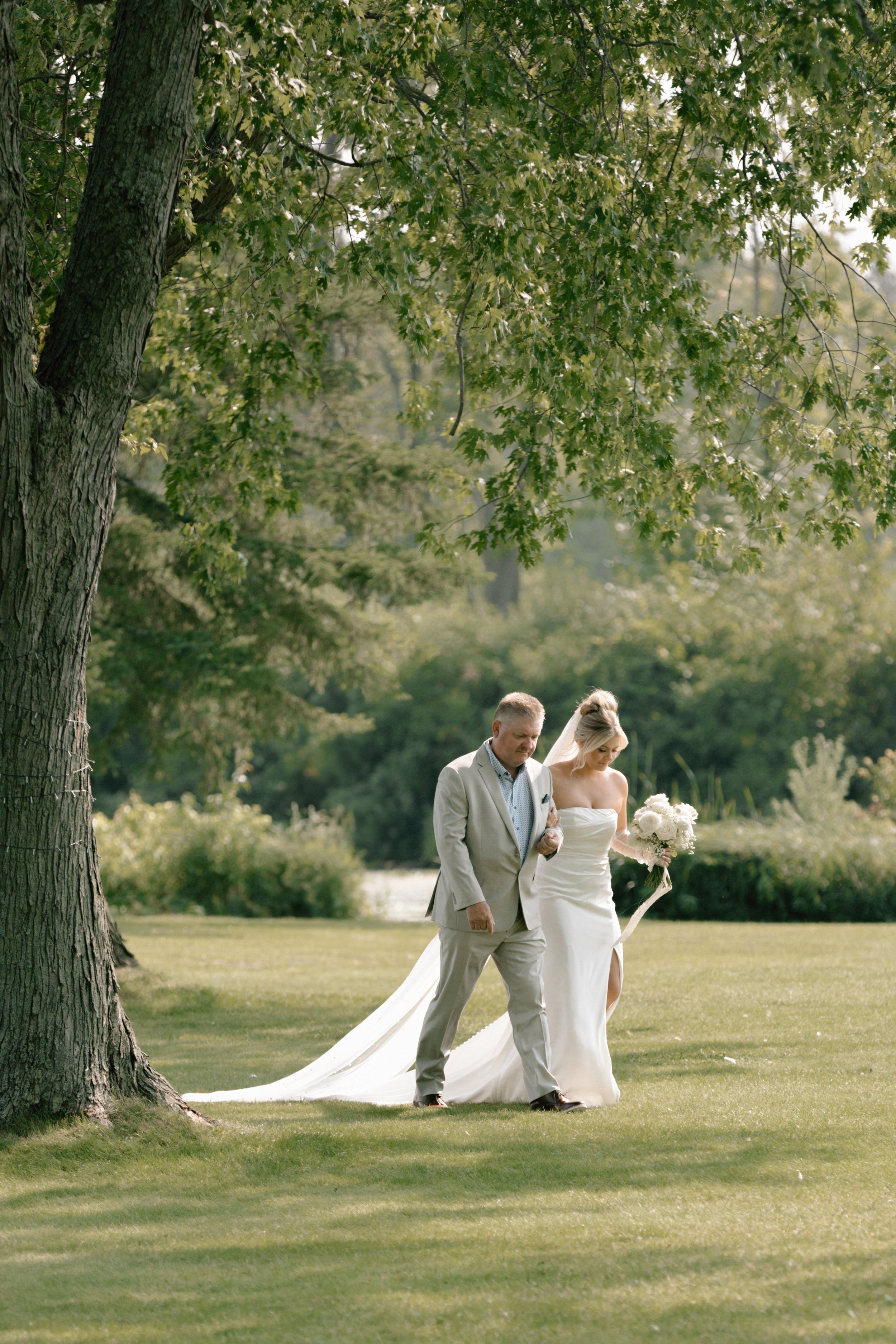 GraceAndGold-MJ-WED-0862.jpg