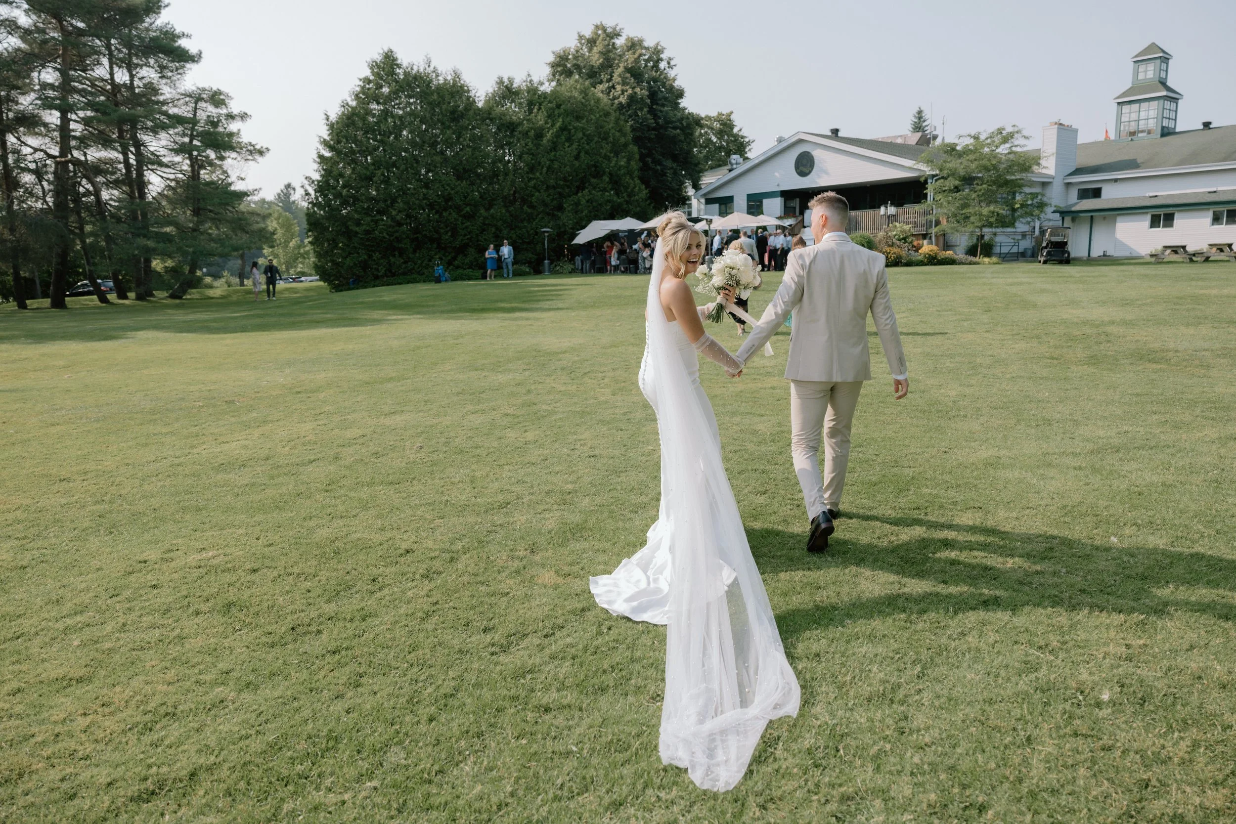 GraceAndGold-MJ-WED-1162.jpg