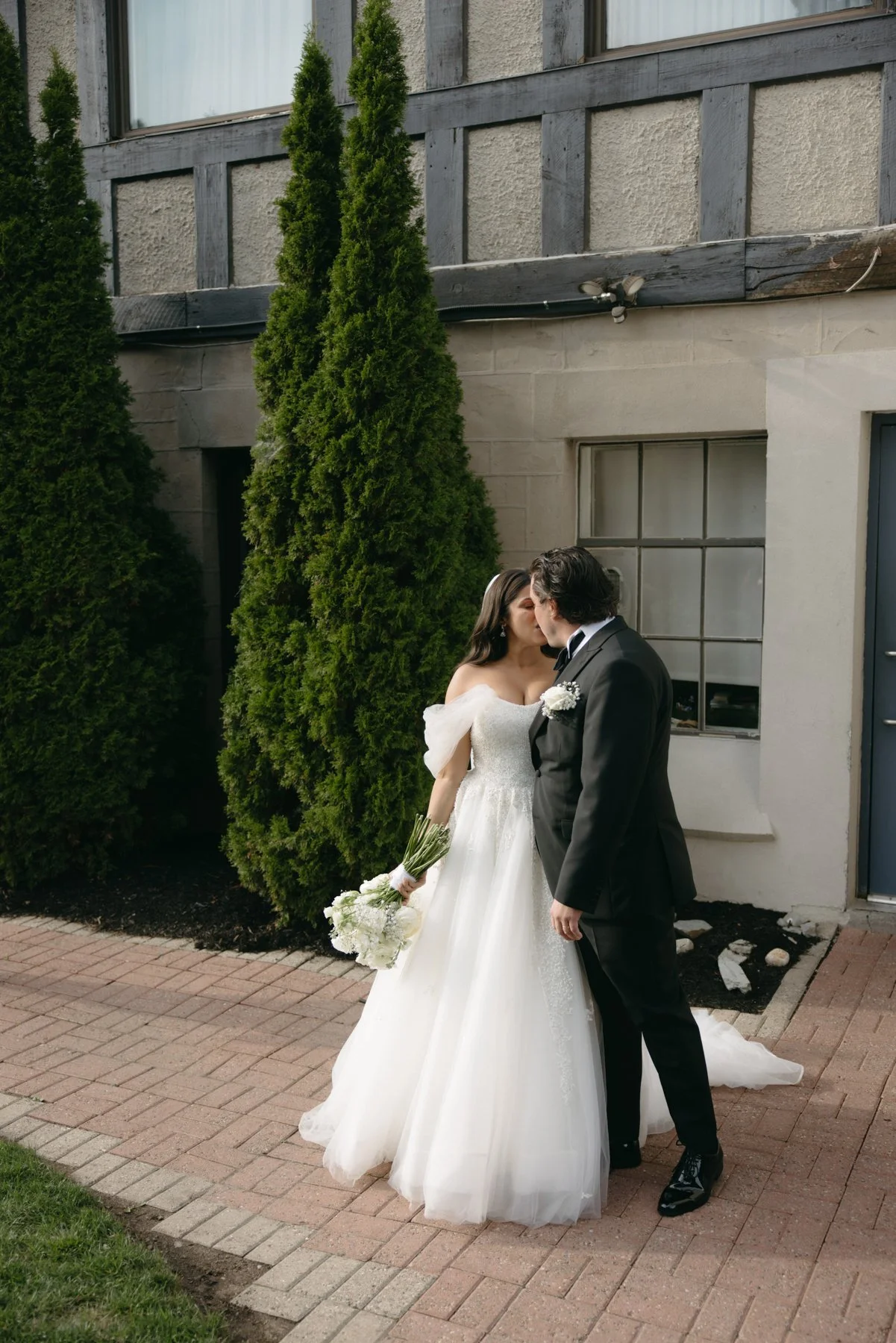 britannia-yacht-club-wedding-mn-0128.jpg