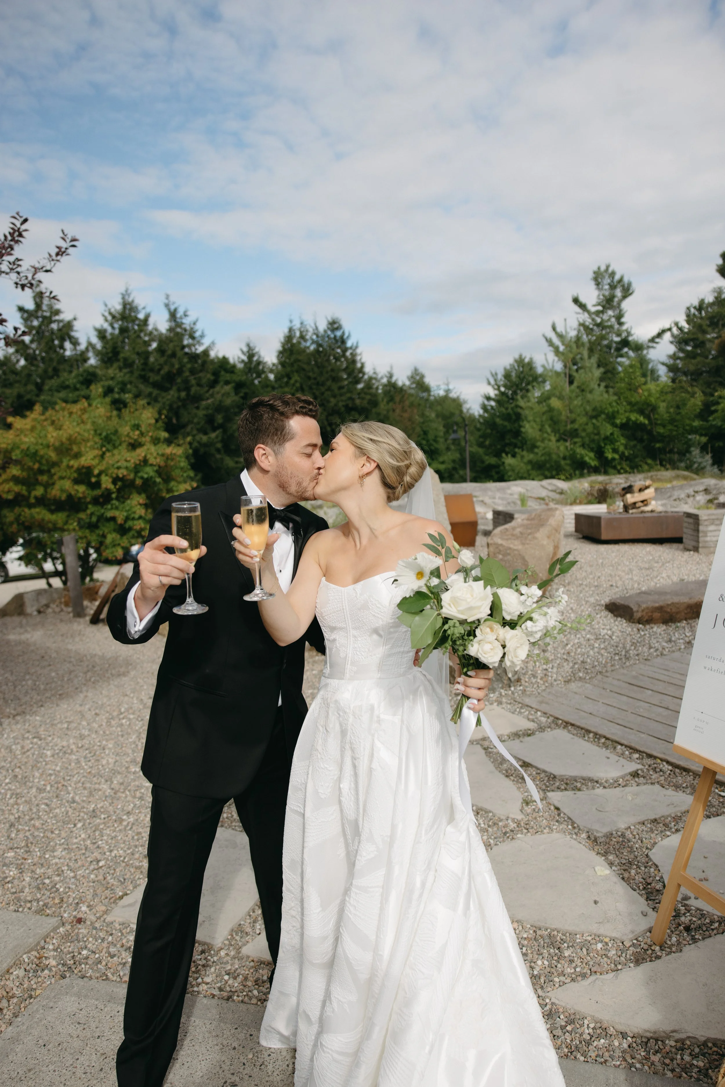 GraceAndGold-VJ-WED-0893.jpg