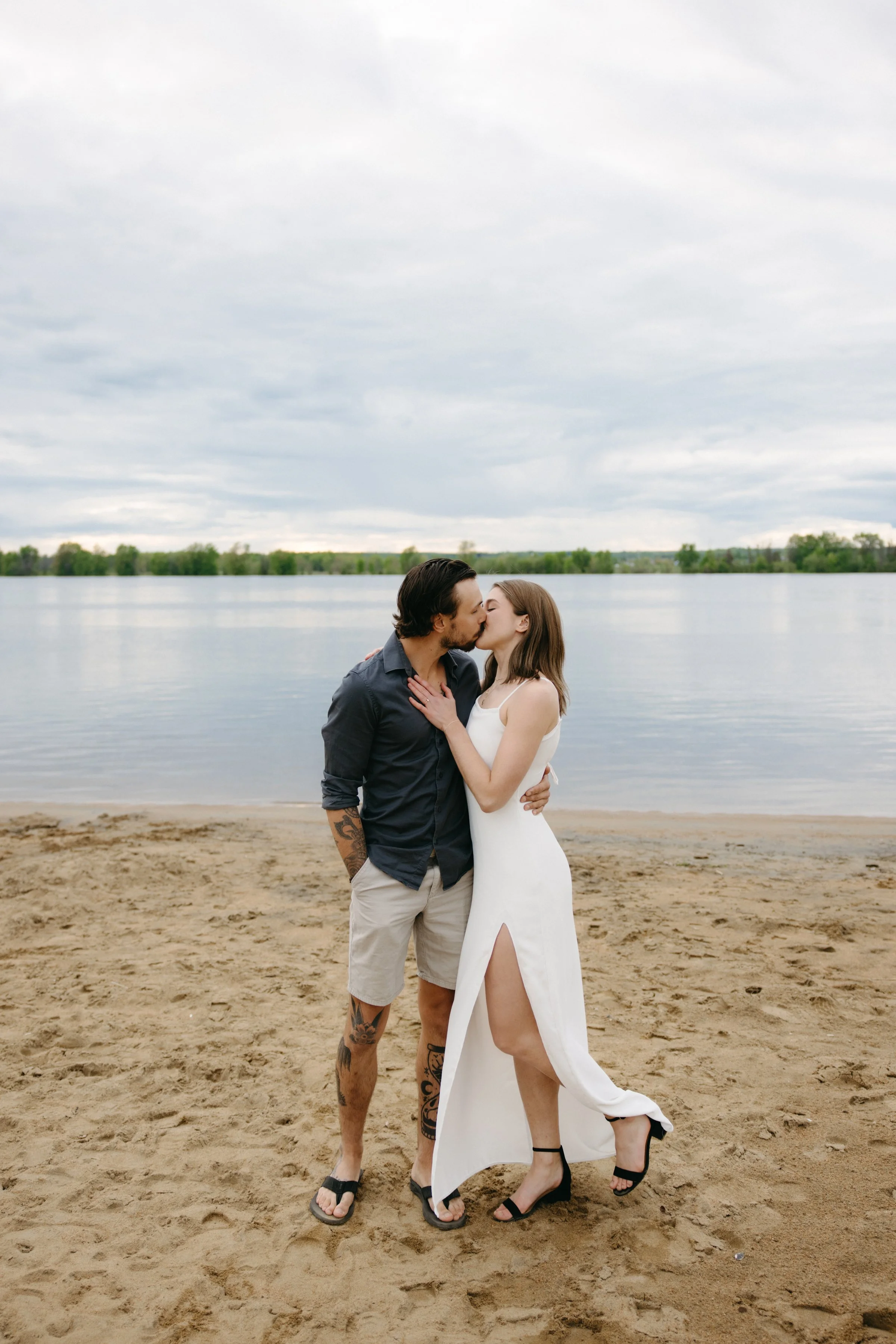 petrie-island-engagement-session-0010.jpg
