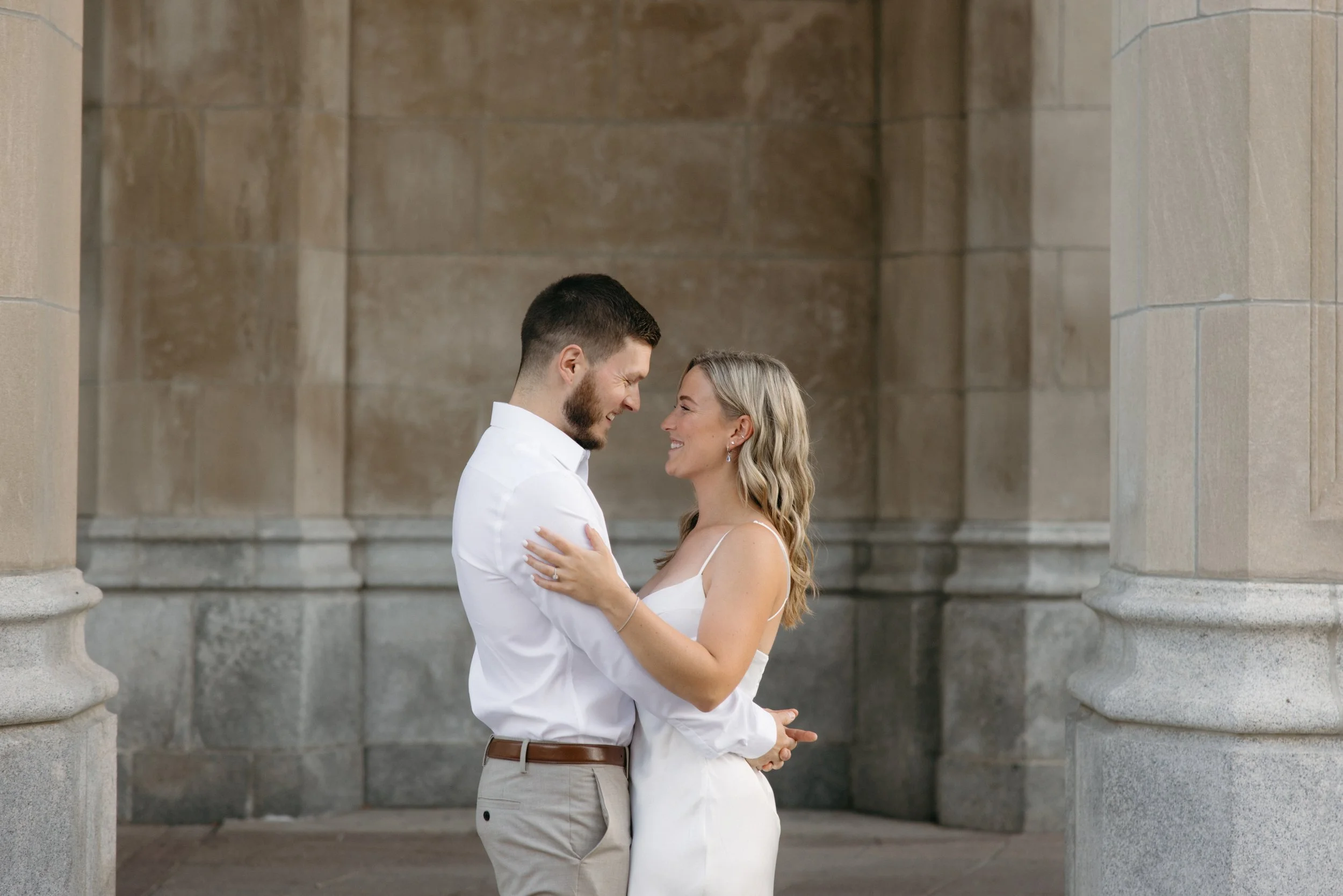 ottawa-downtown-engagement-session-0004.jpg