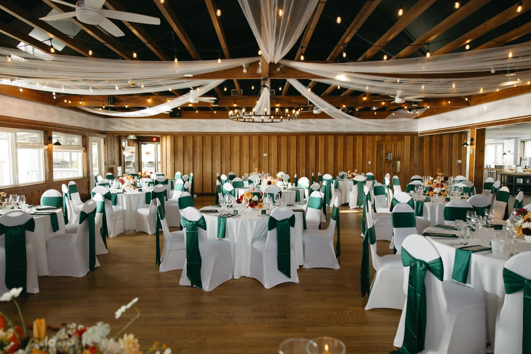 britannia-yacht-club-wedding-mn-0194.jpg