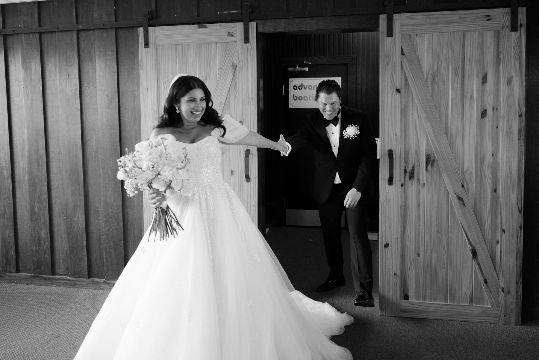 britannia-yacht-club-wedding-mn-0174.jpg